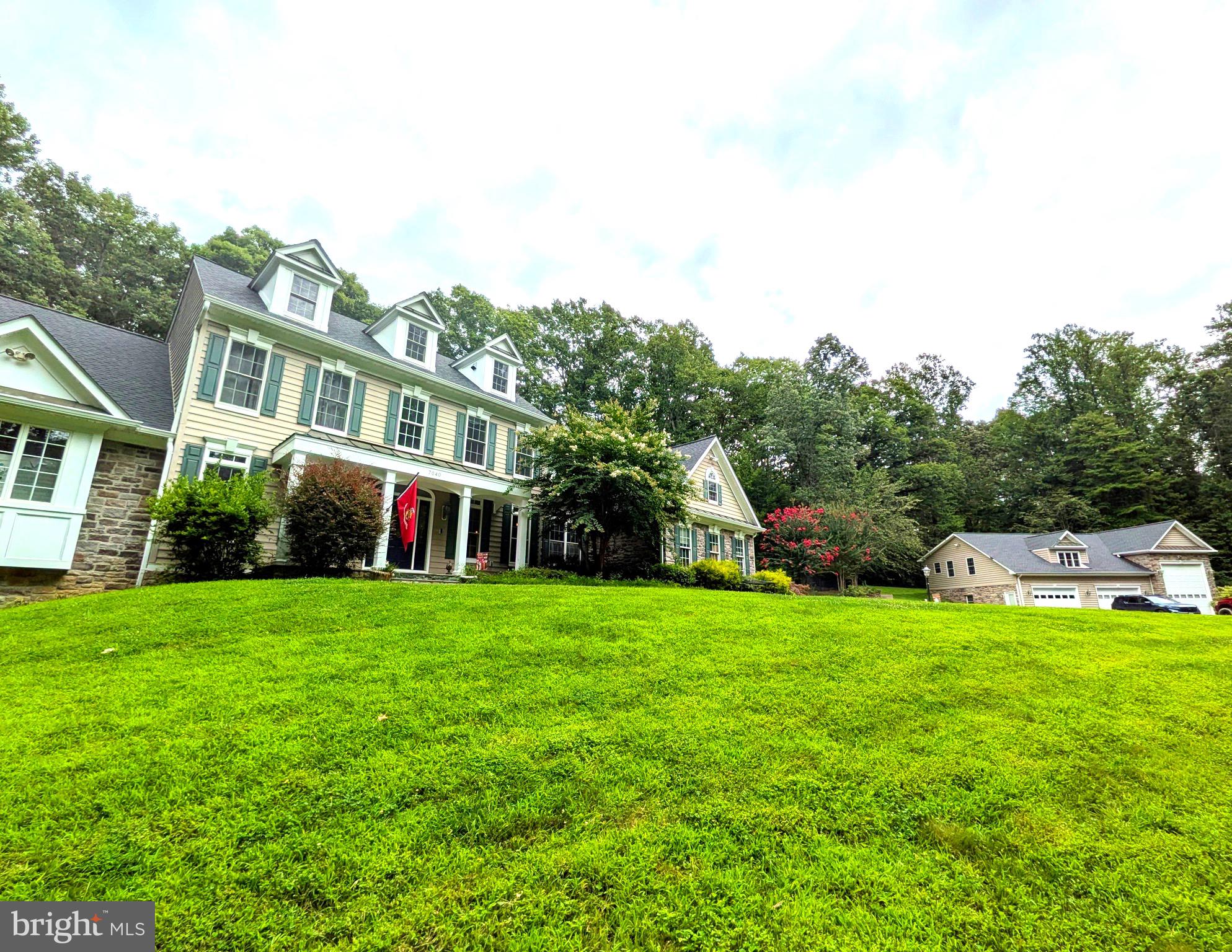 7040 HOADLY ROAD