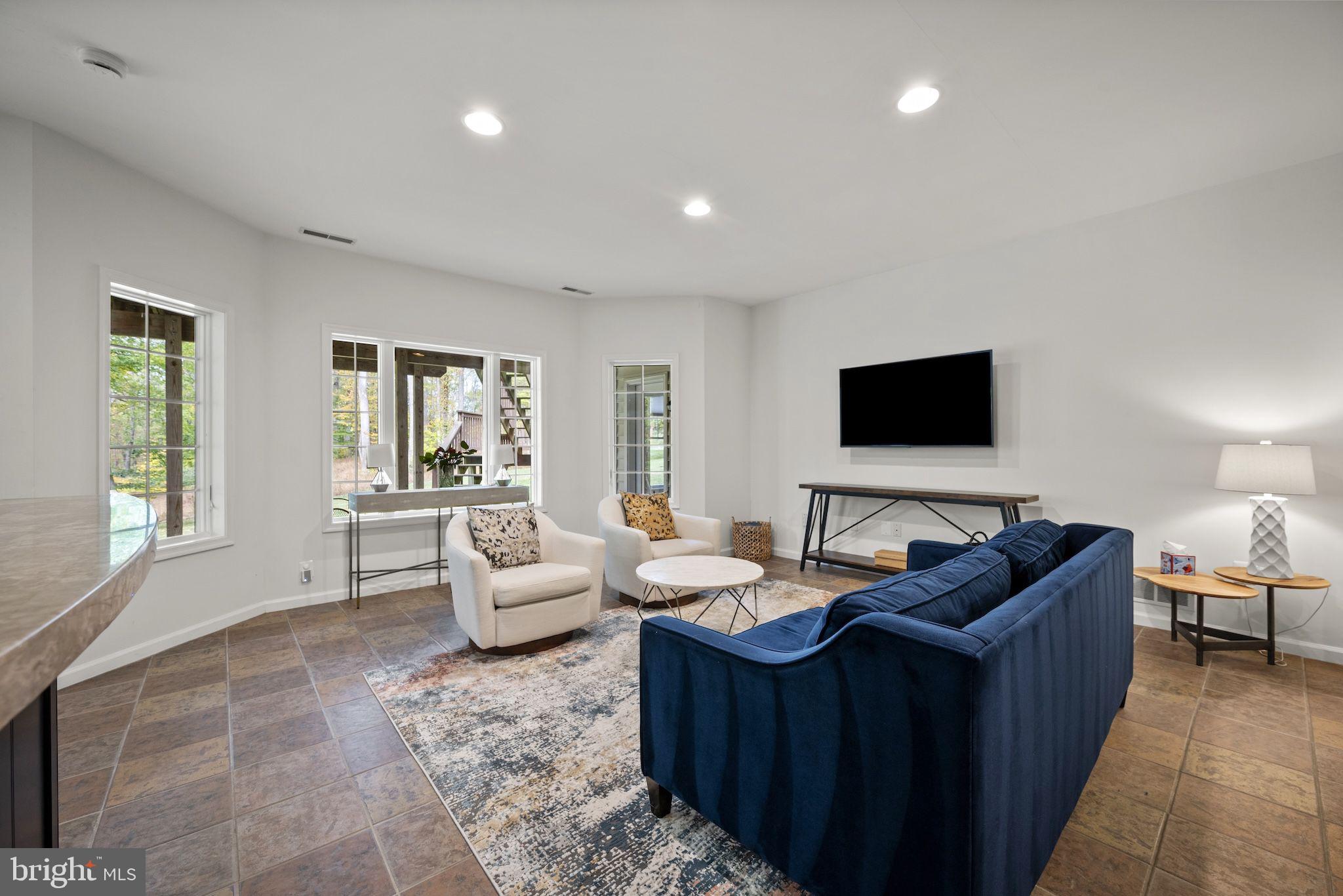 WORTHINGTON VALLEY - Residential