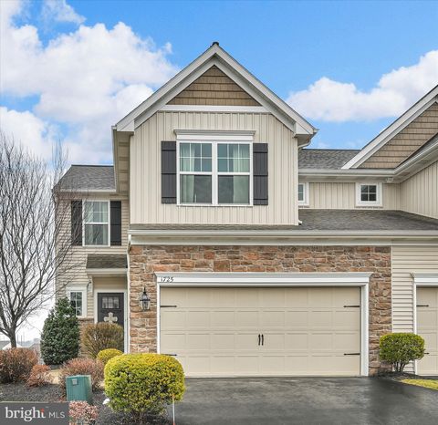 Townhouse For Sale - 1725 Haralson Drive Dr<br/> Cumberland County, MECHANICSBURG, PA 17055
