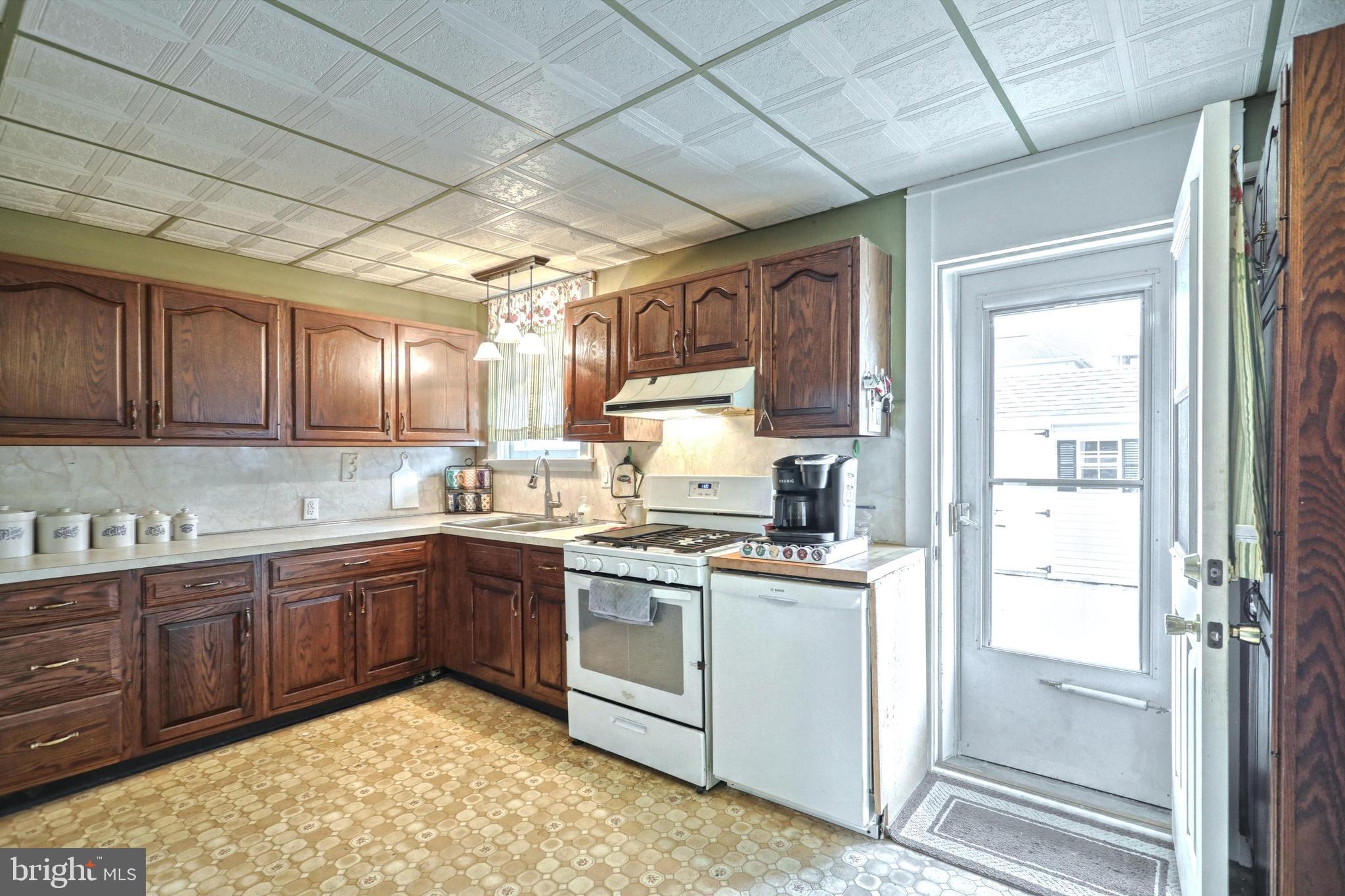 WEST YORK - Residential