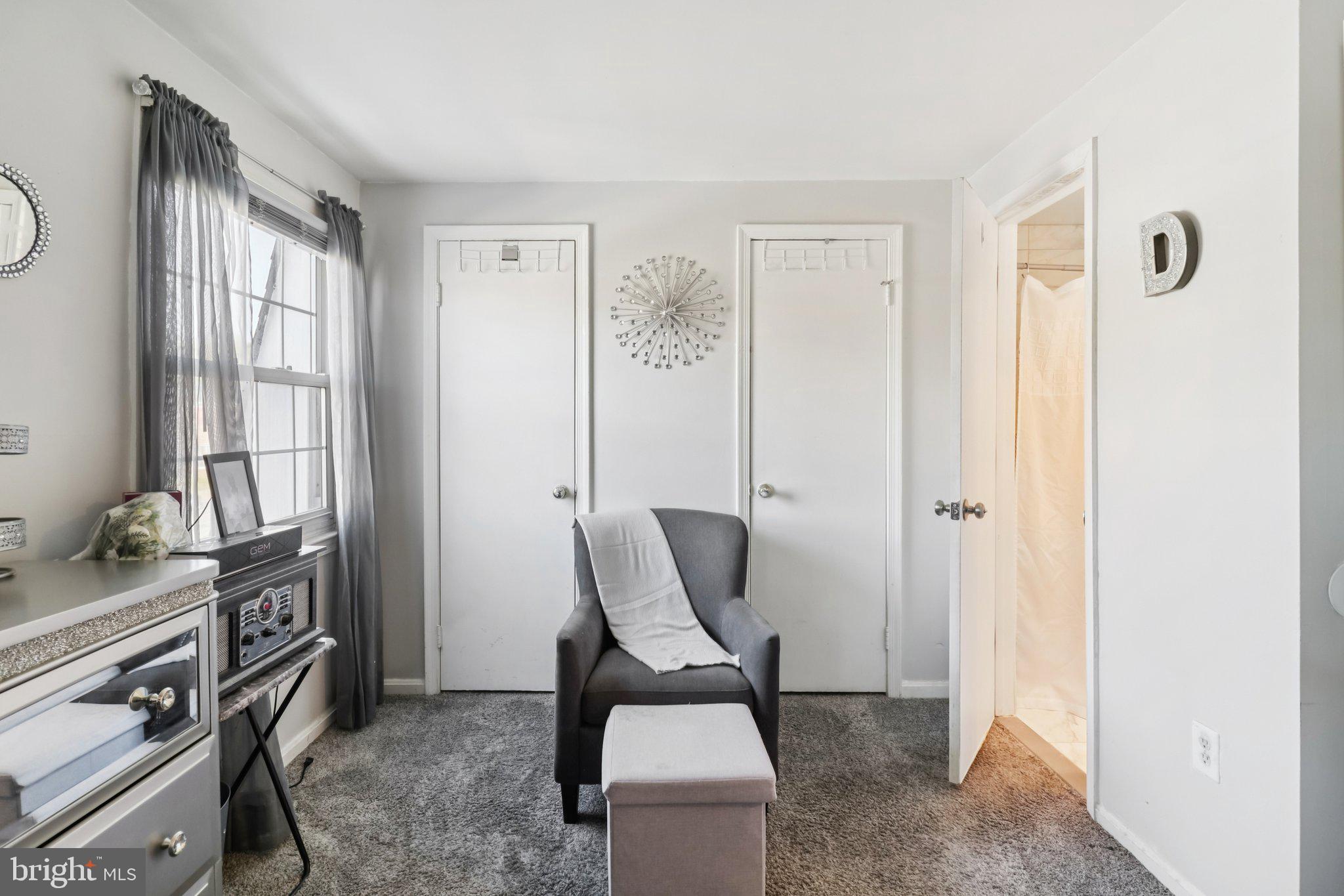 PINEWOOD HILL - Residential