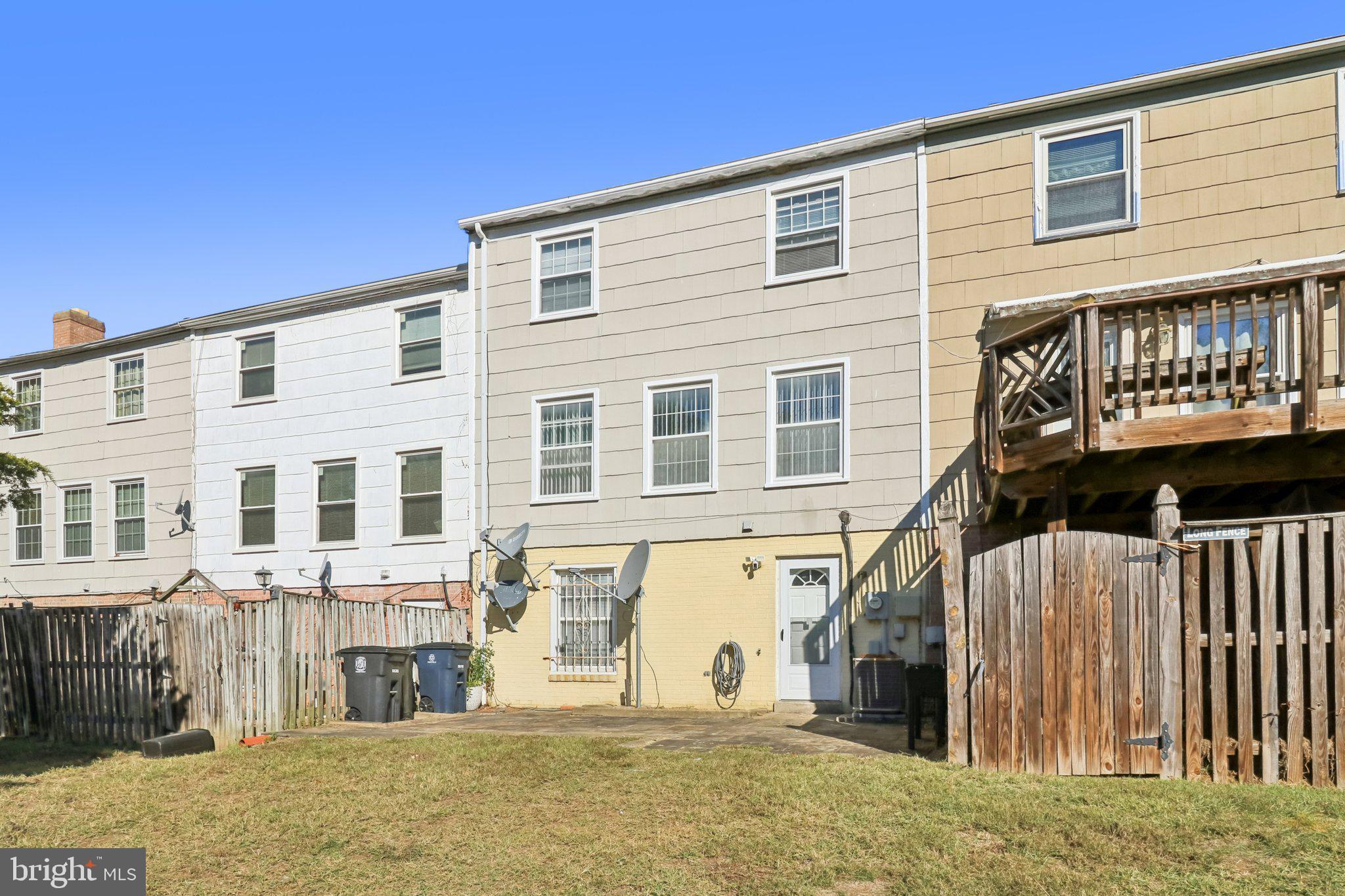 PINEWOOD HILL - Residential