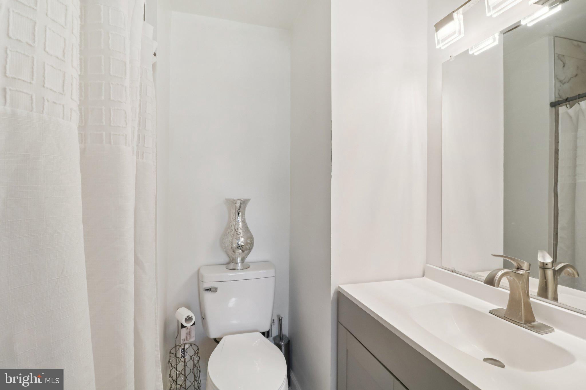 PINEWOOD HILL - Residential