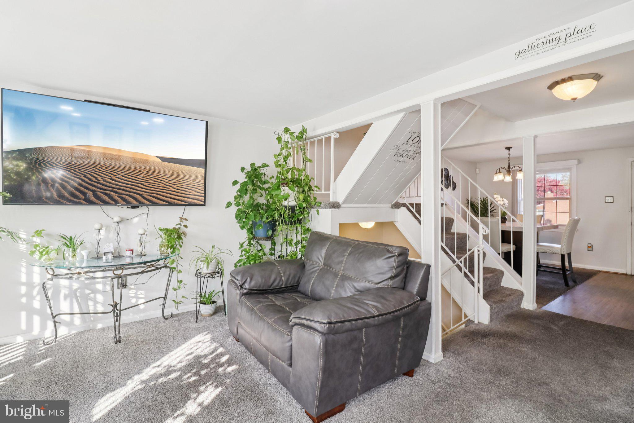 PINEWOOD HILL - Residential