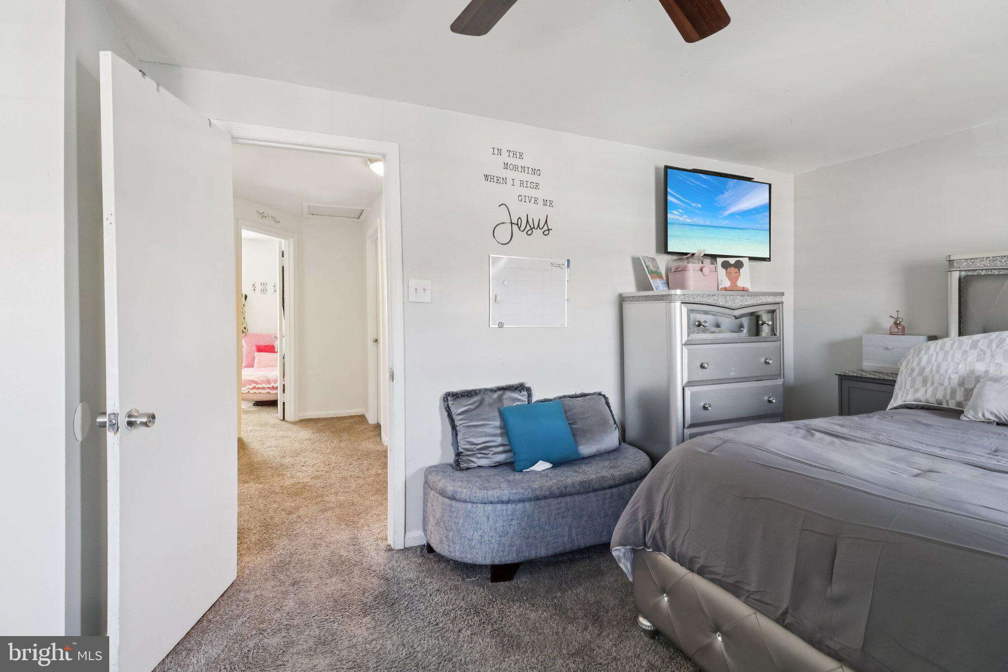 PINEWOOD HILL - Residential