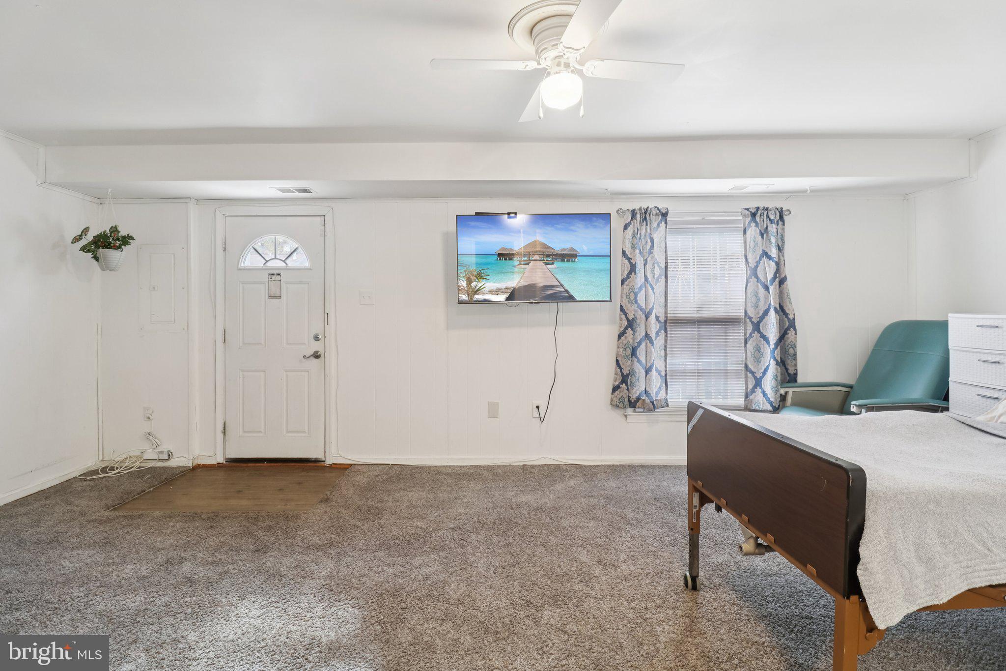 PINEWOOD HILL - Residential