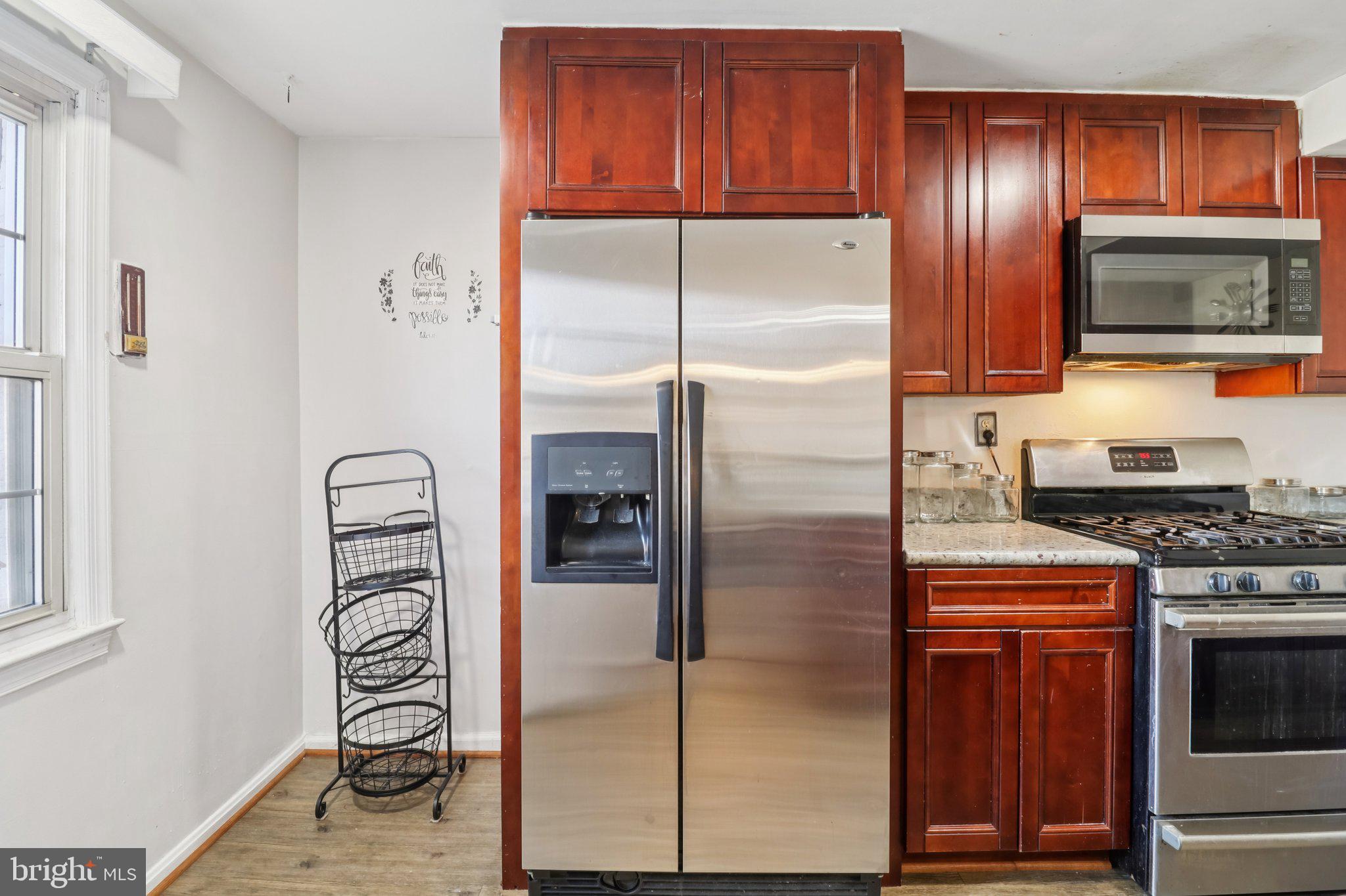 PINEWOOD HILL - Residential