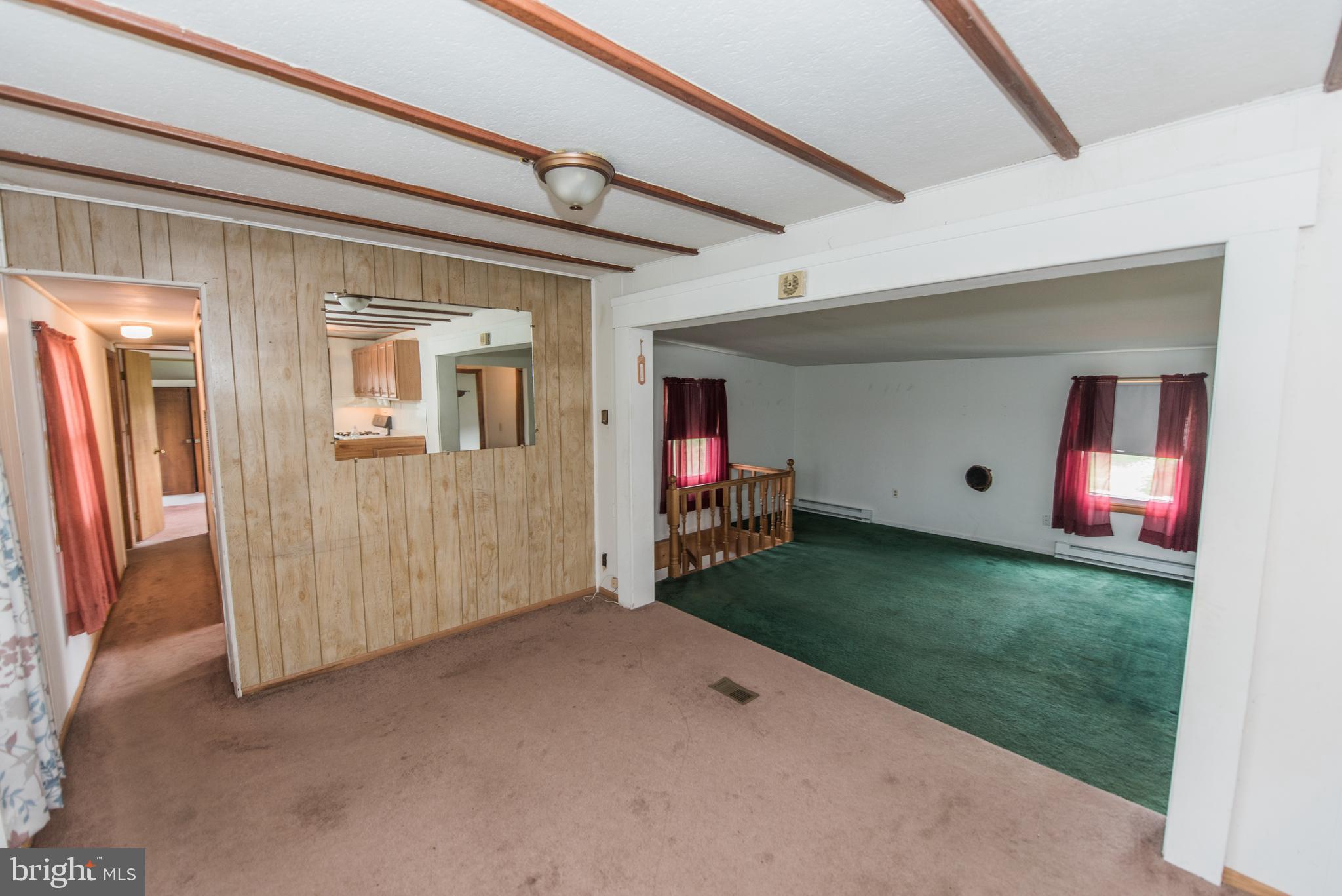 SLEEPY HILL - Residential