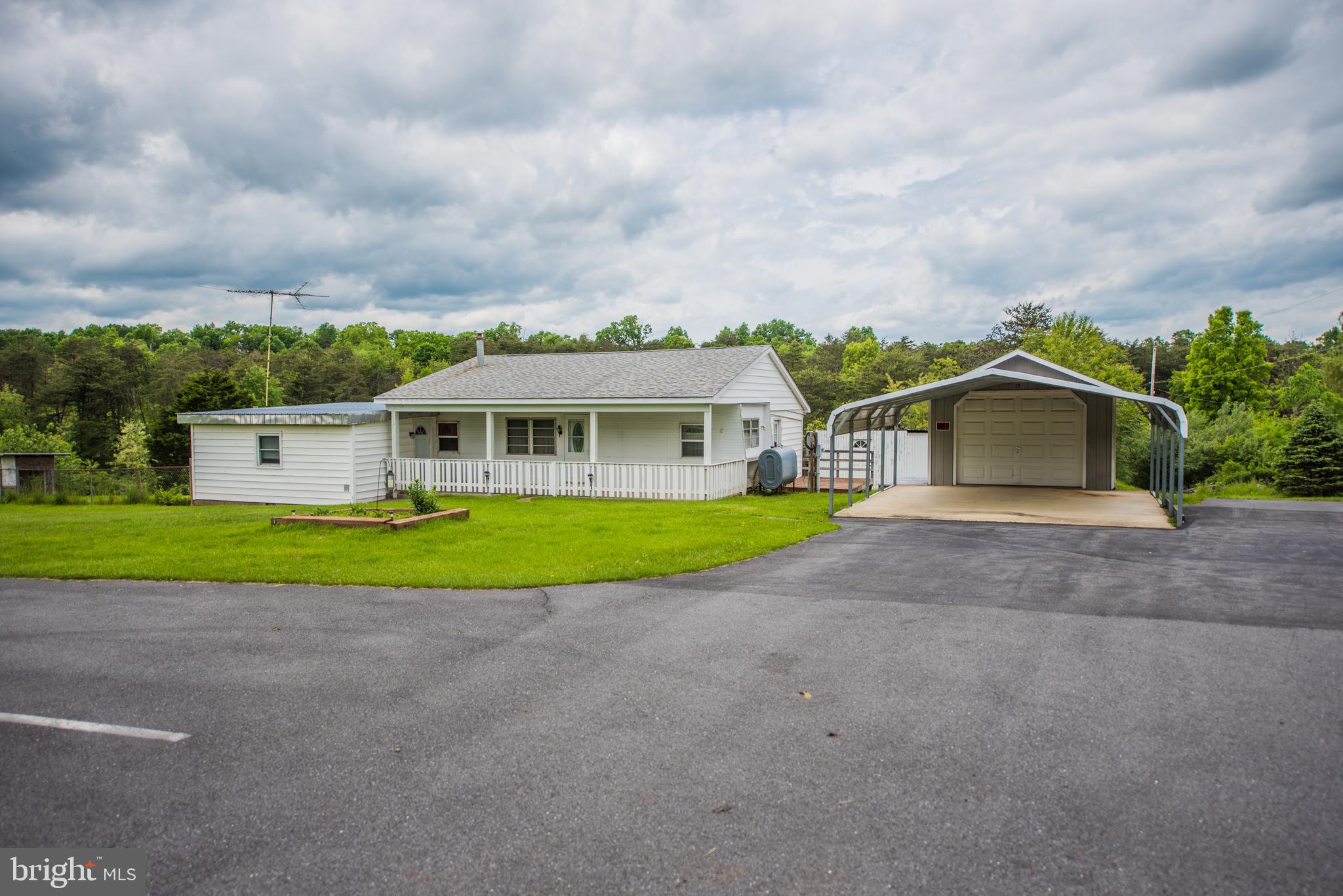 SLEEPY HILL - Residential