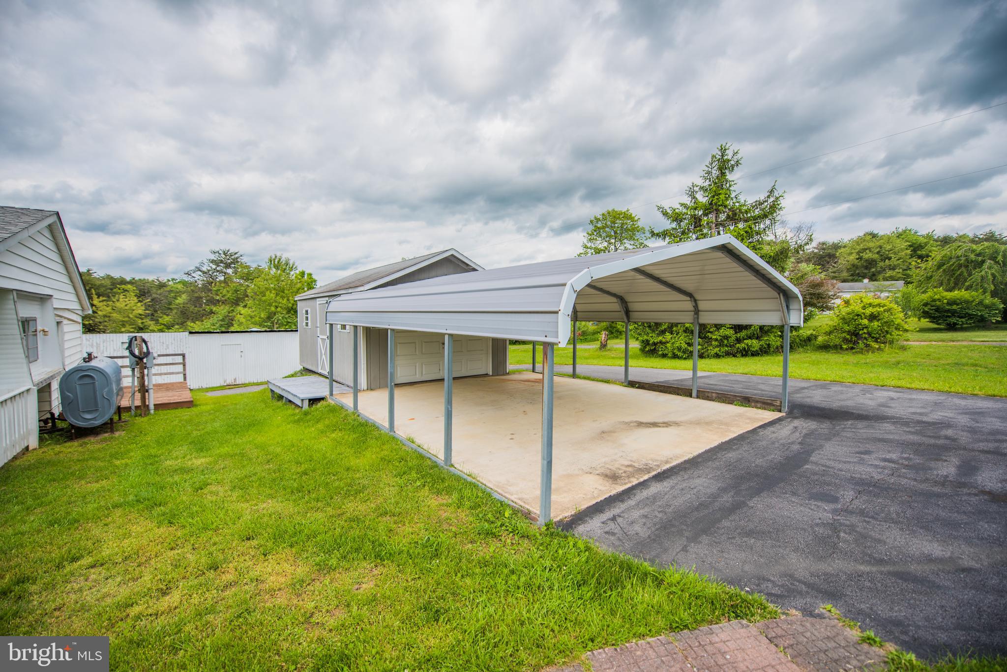 SLEEPY HILL - Residential