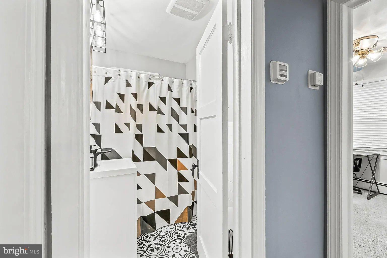 WOODLAWN ACRES - Residential Lease