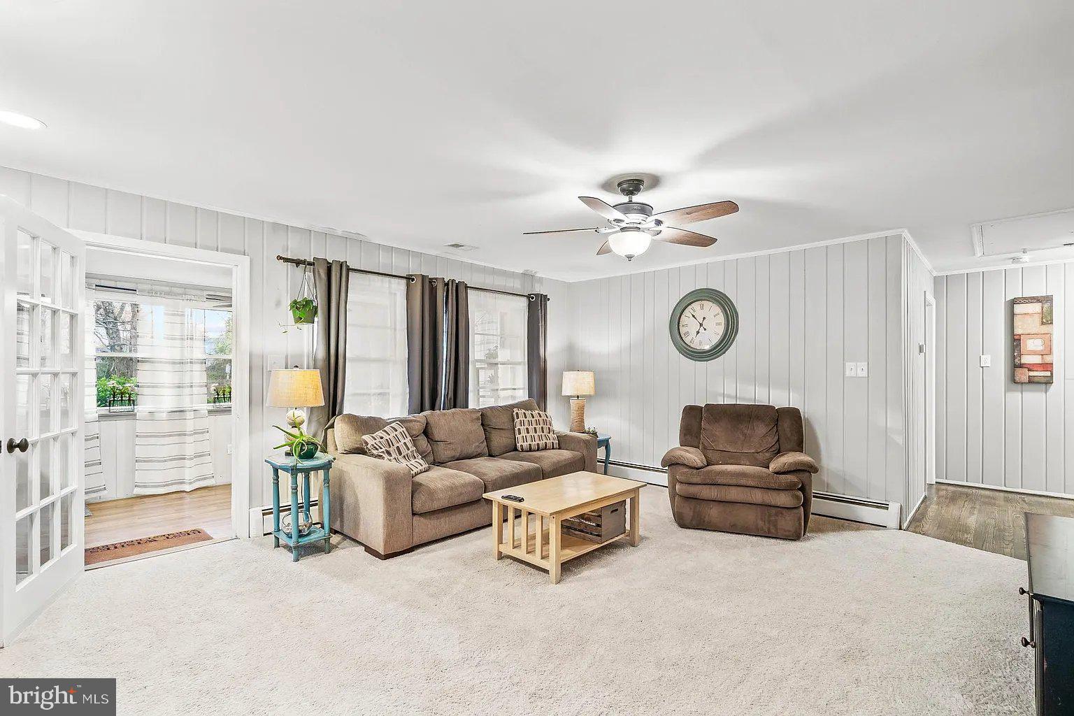 WOODLAWN ACRES - Residential Lease