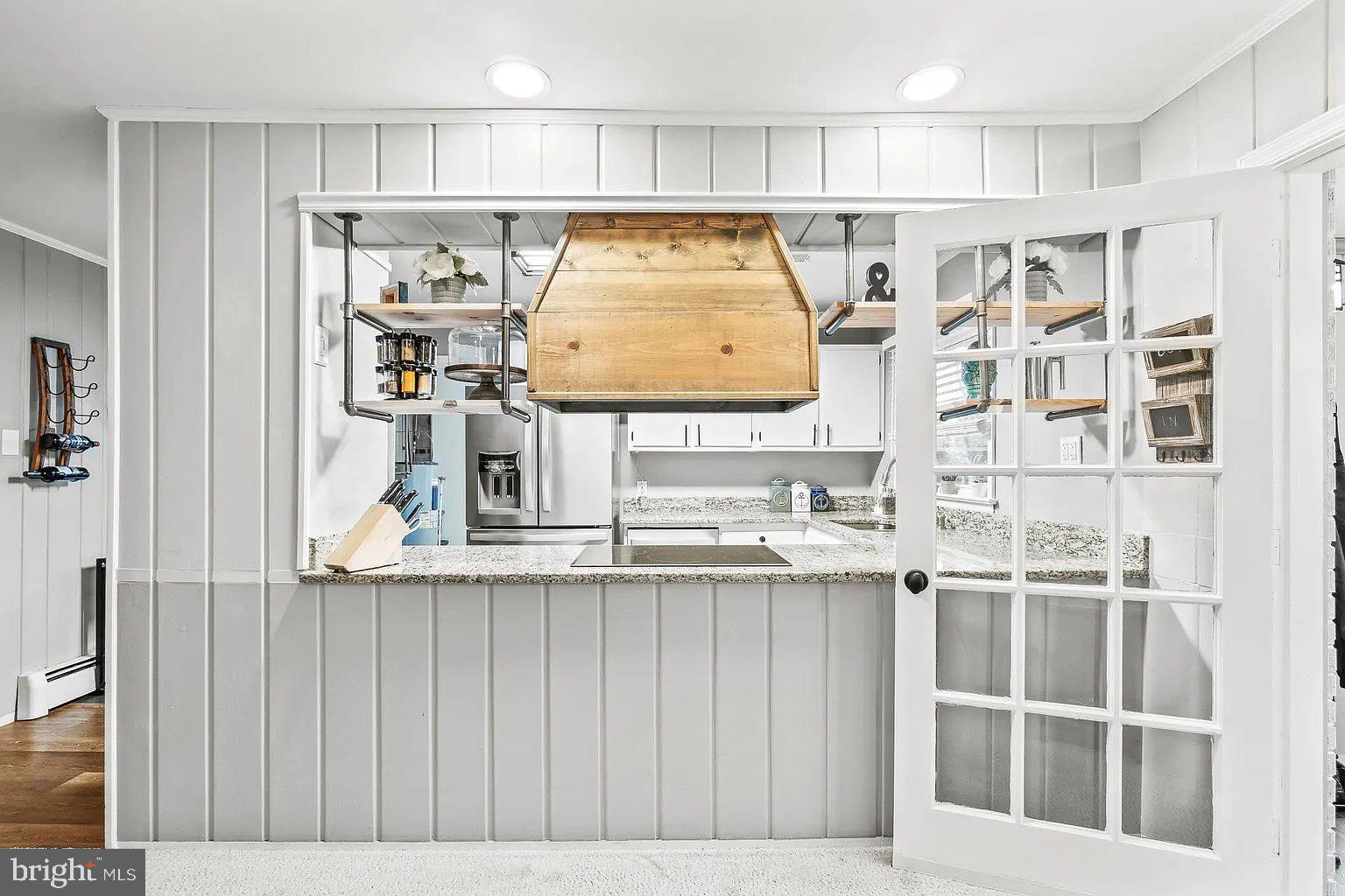 WOODLAWN ACRES - Residential Lease