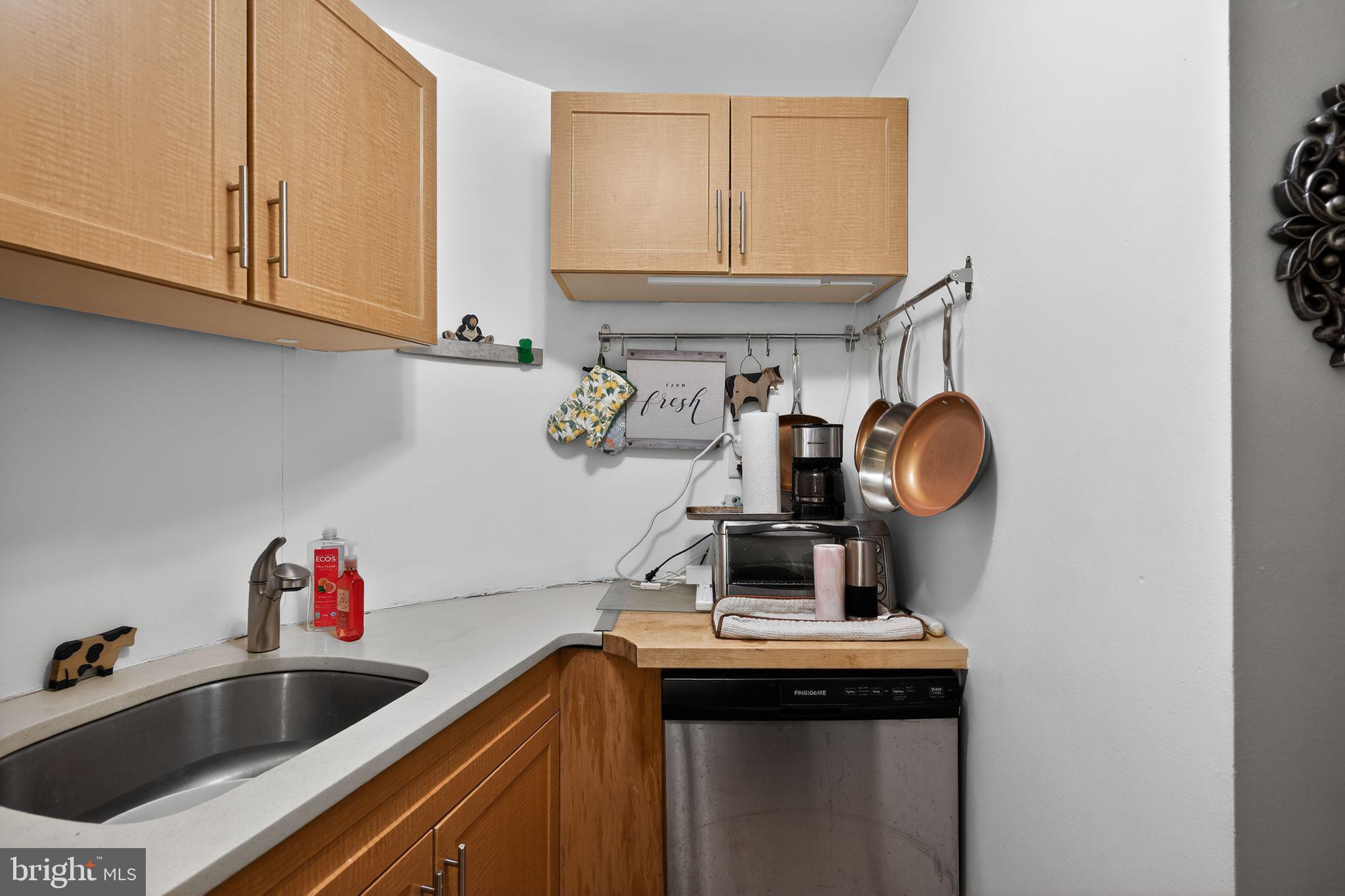 CENTER CITY - Residential