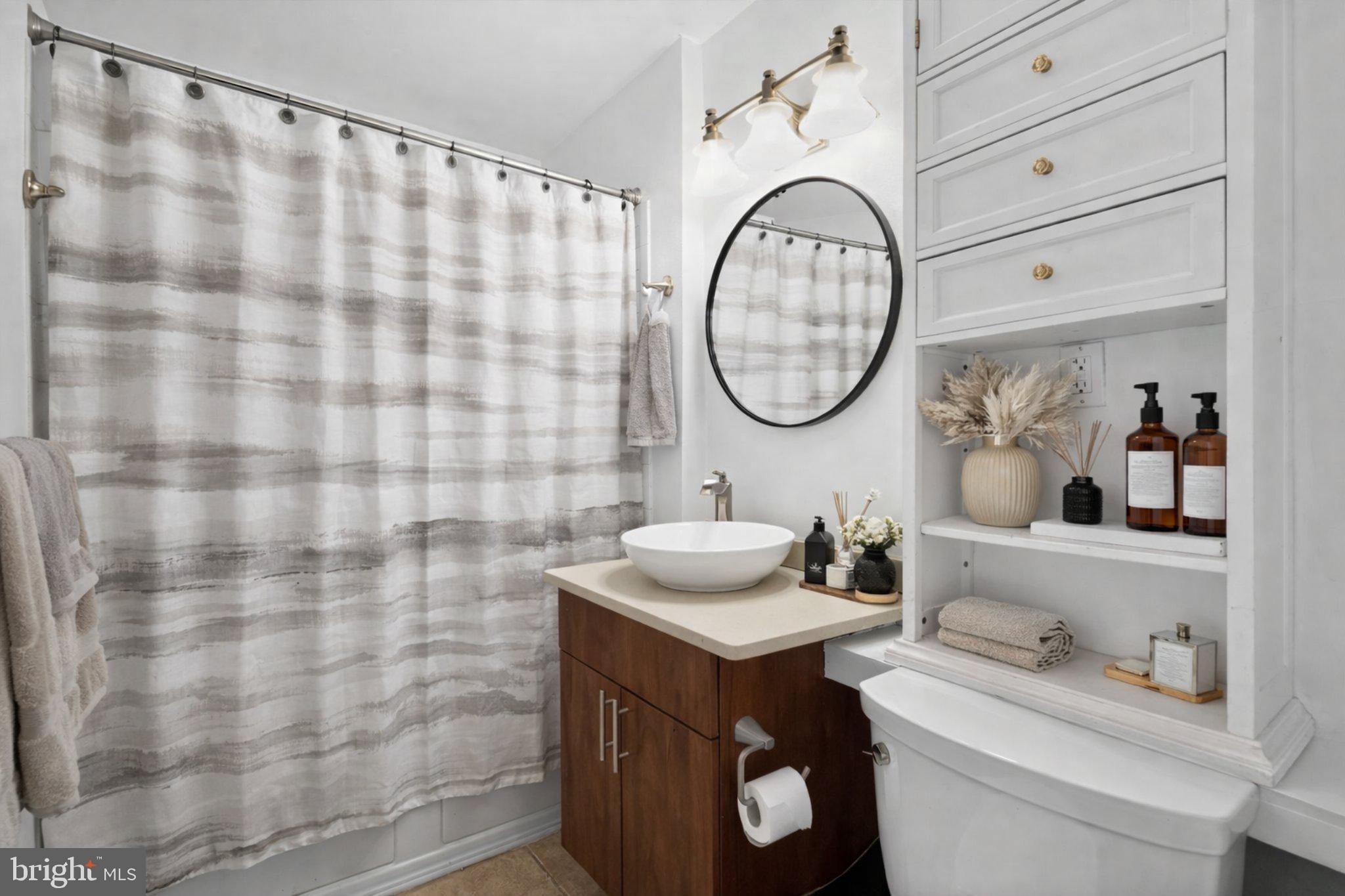 CENTER CITY - Residential