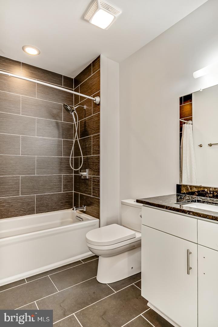 OLDE KENSINGTON - Residential