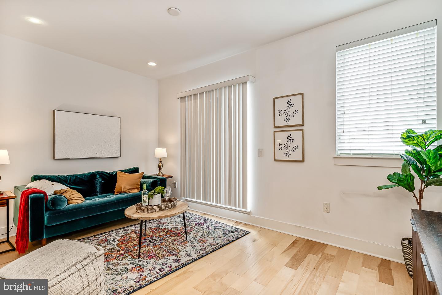 OLDE KENSINGTON - Residential