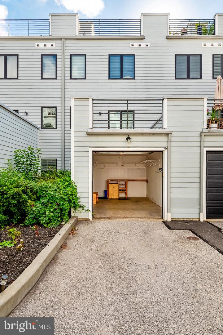 OLDE KENSINGTON - Residential