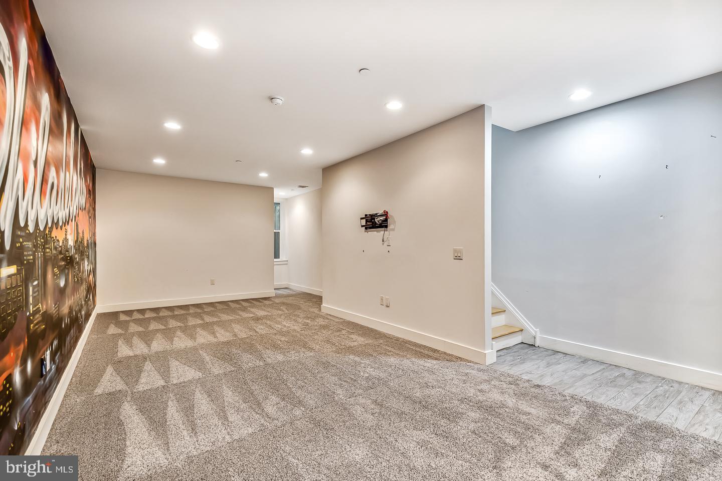 OLDE KENSINGTON - Residential