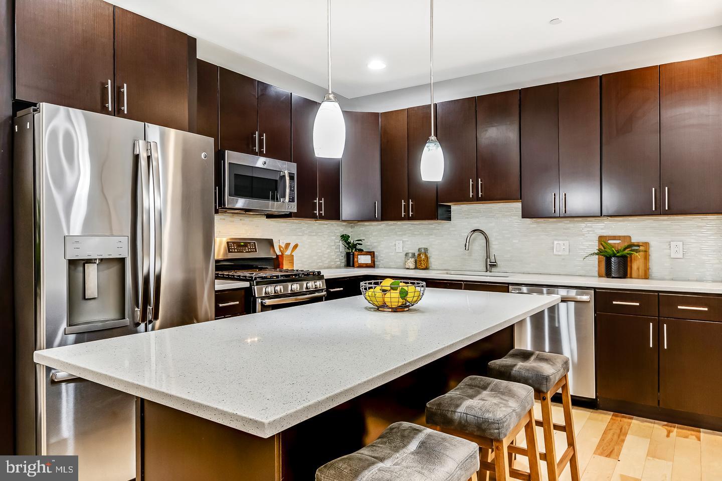 OLDE KENSINGTON - Residential