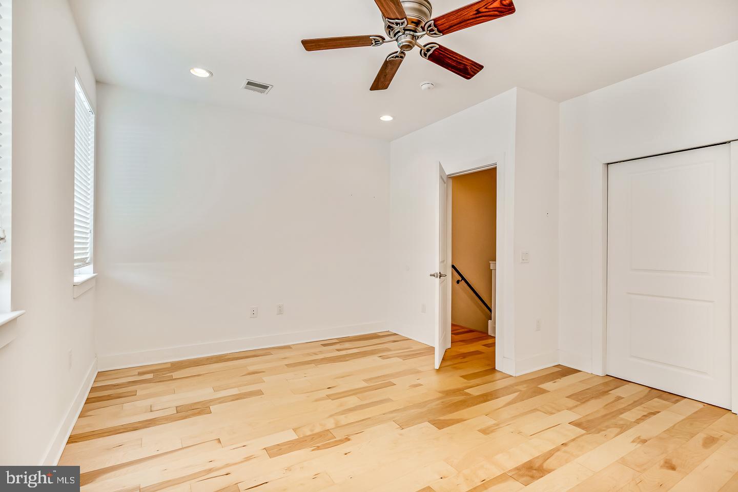 OLDE KENSINGTON - Residential