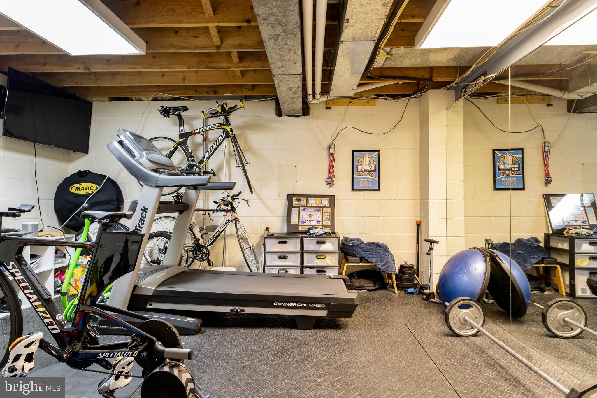 CORNERSTONE - Residential