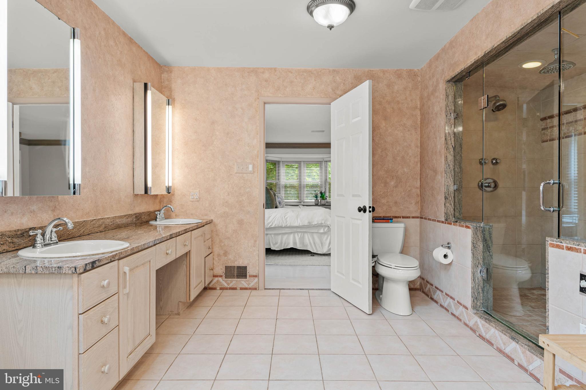 CORNERSTONE - Residential