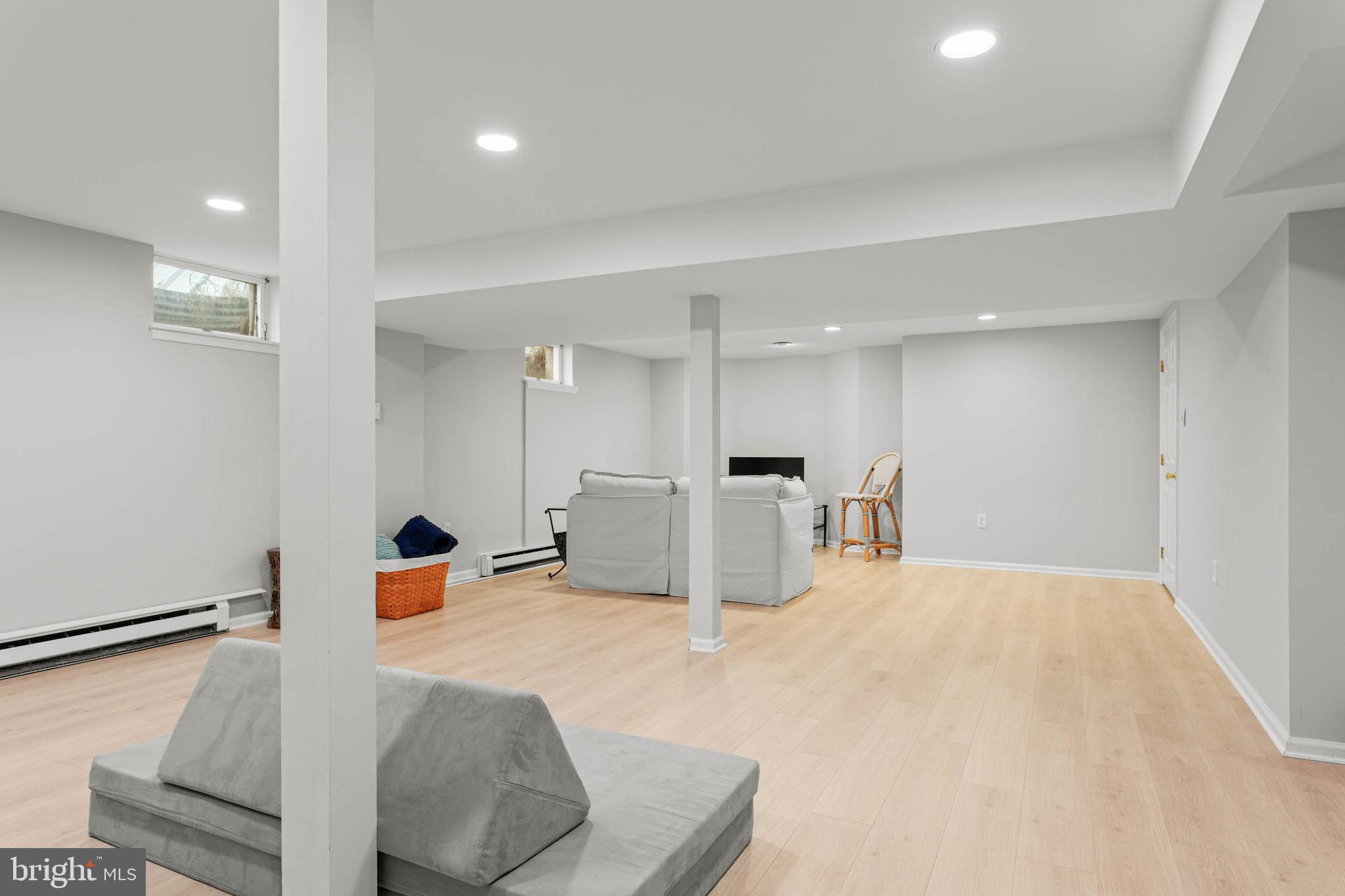 CORNERSTONE - Residential