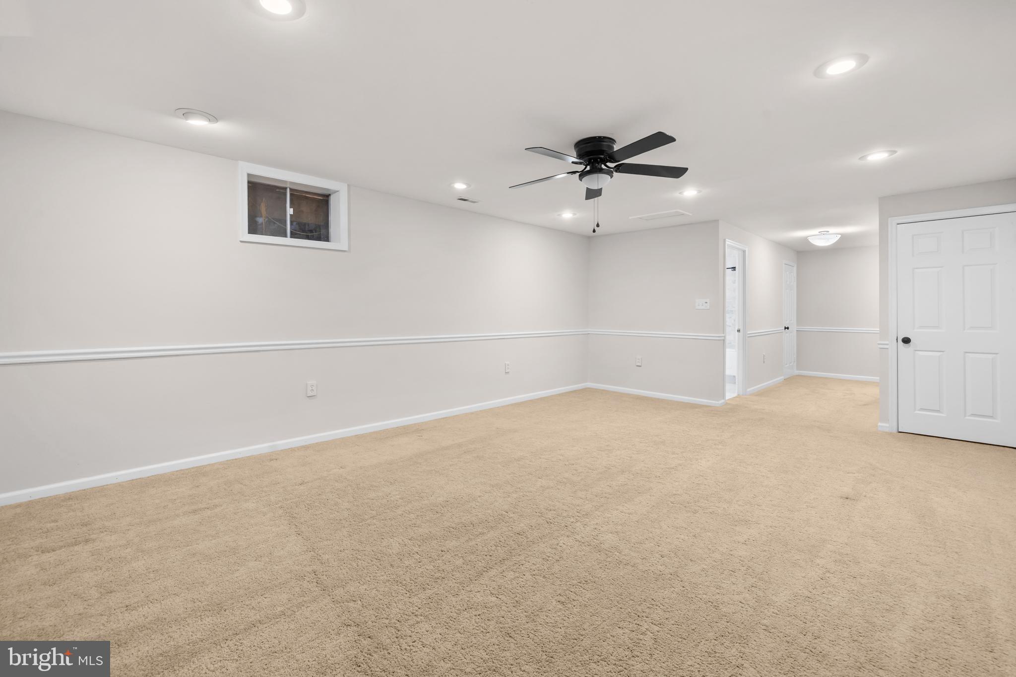SOUTH RUN OAKS - Residential