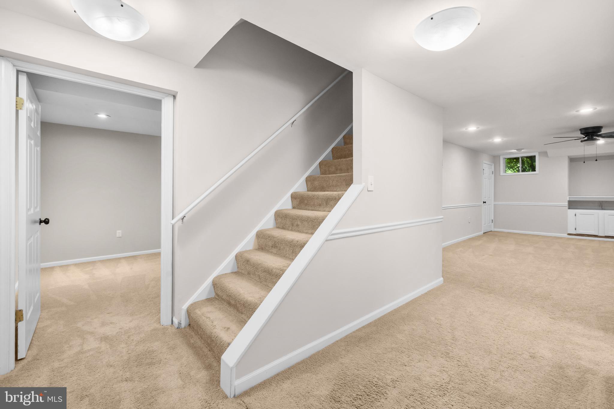 SOUTH RUN OAKS - Residential