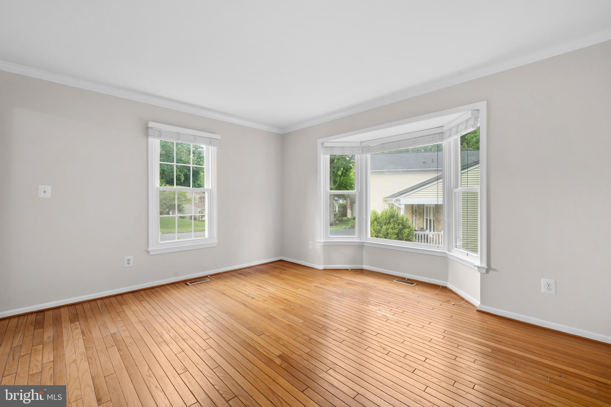 SOUTH RUN OAKS - Residential