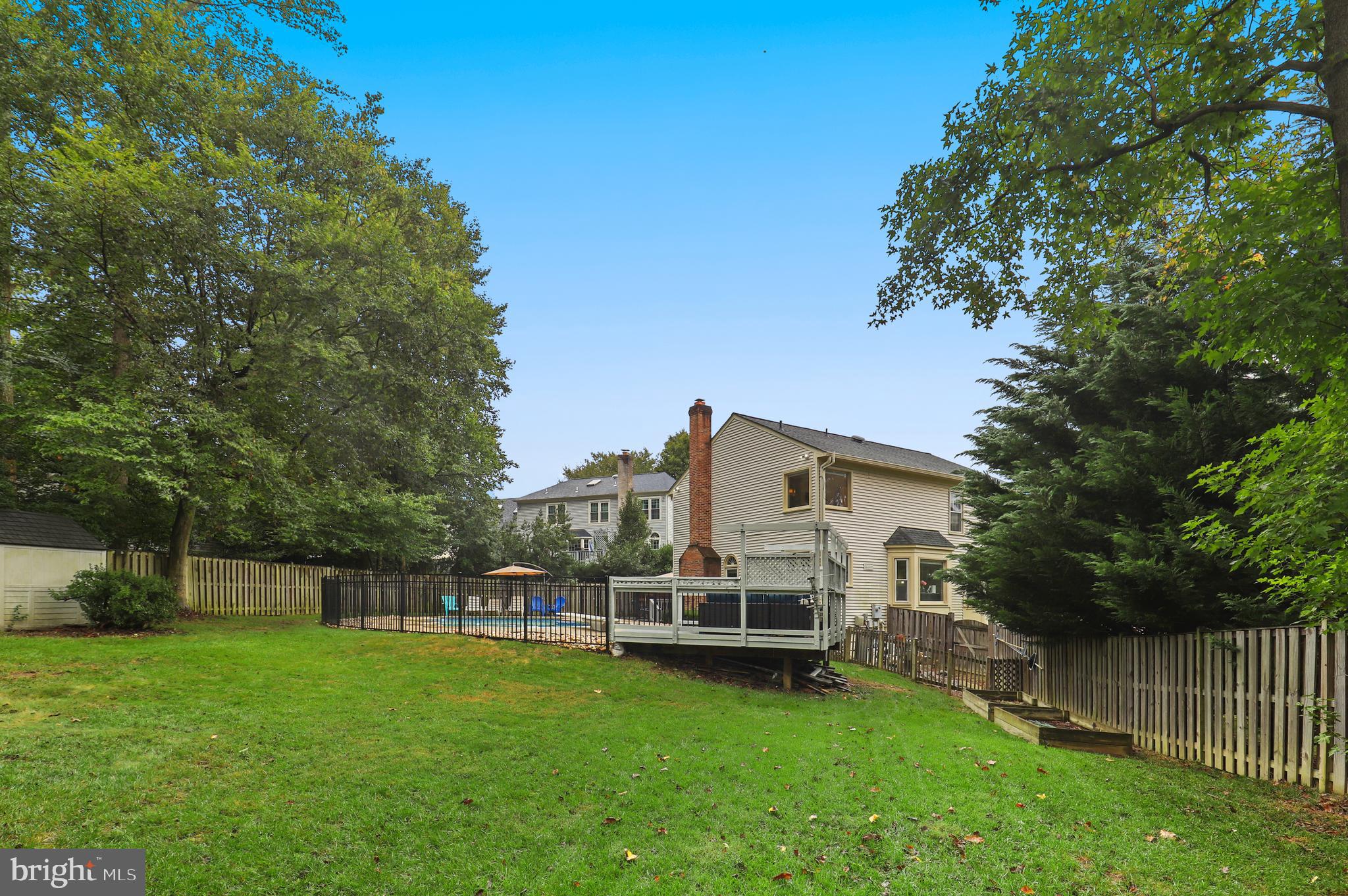 SOUTH RUN OAKS - Residential