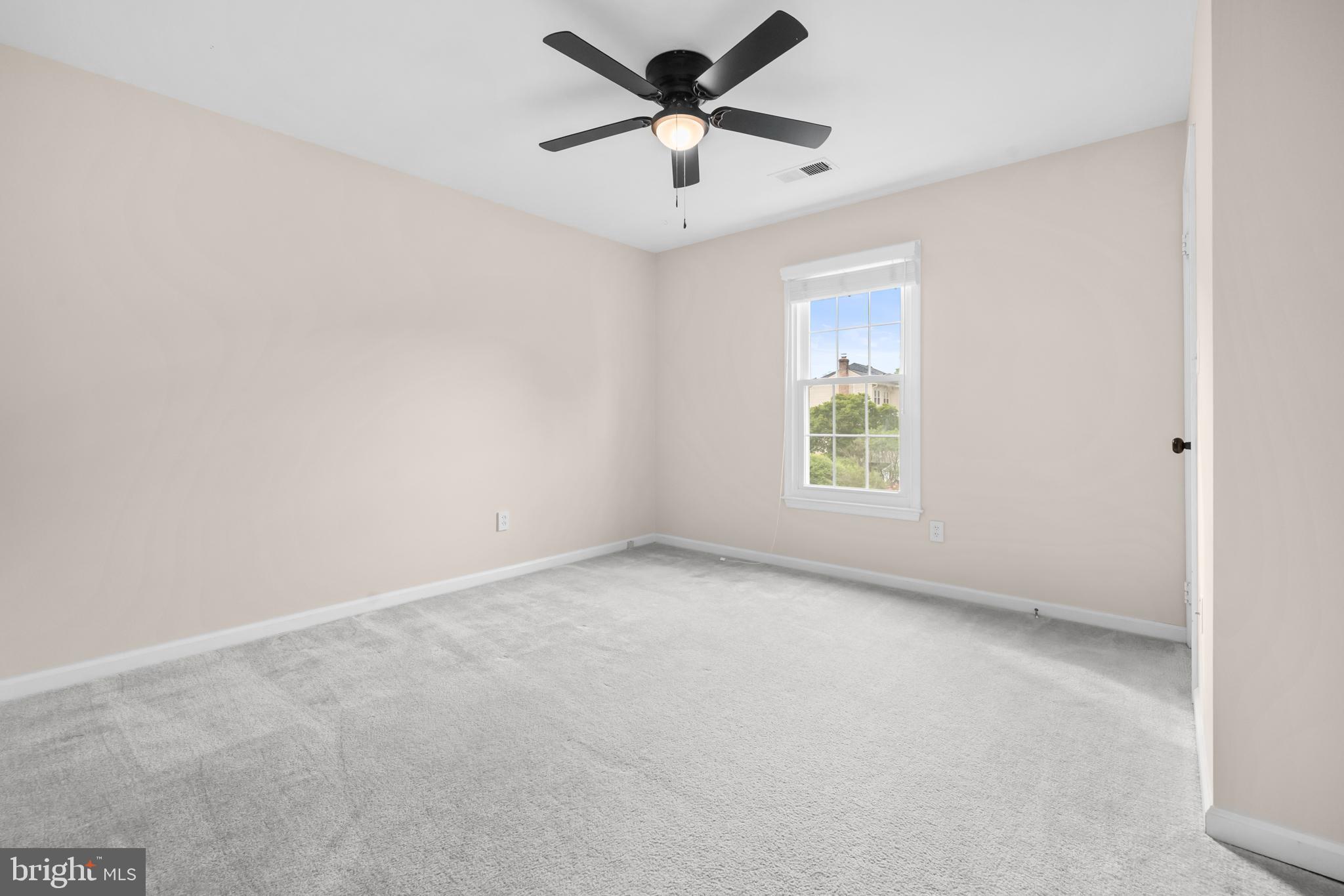SOUTH RUN OAKS - Residential