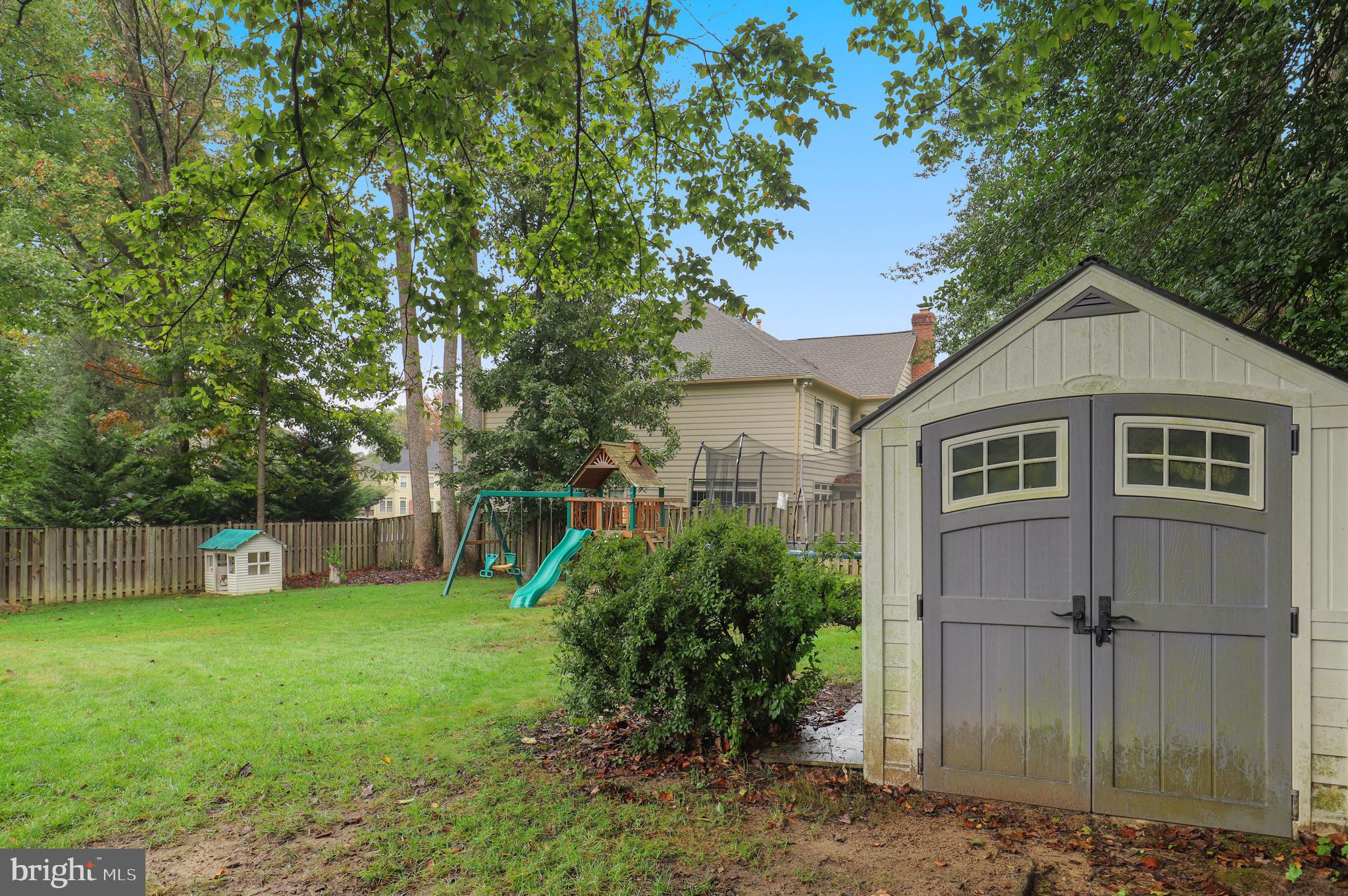 SOUTH RUN OAKS - Residential