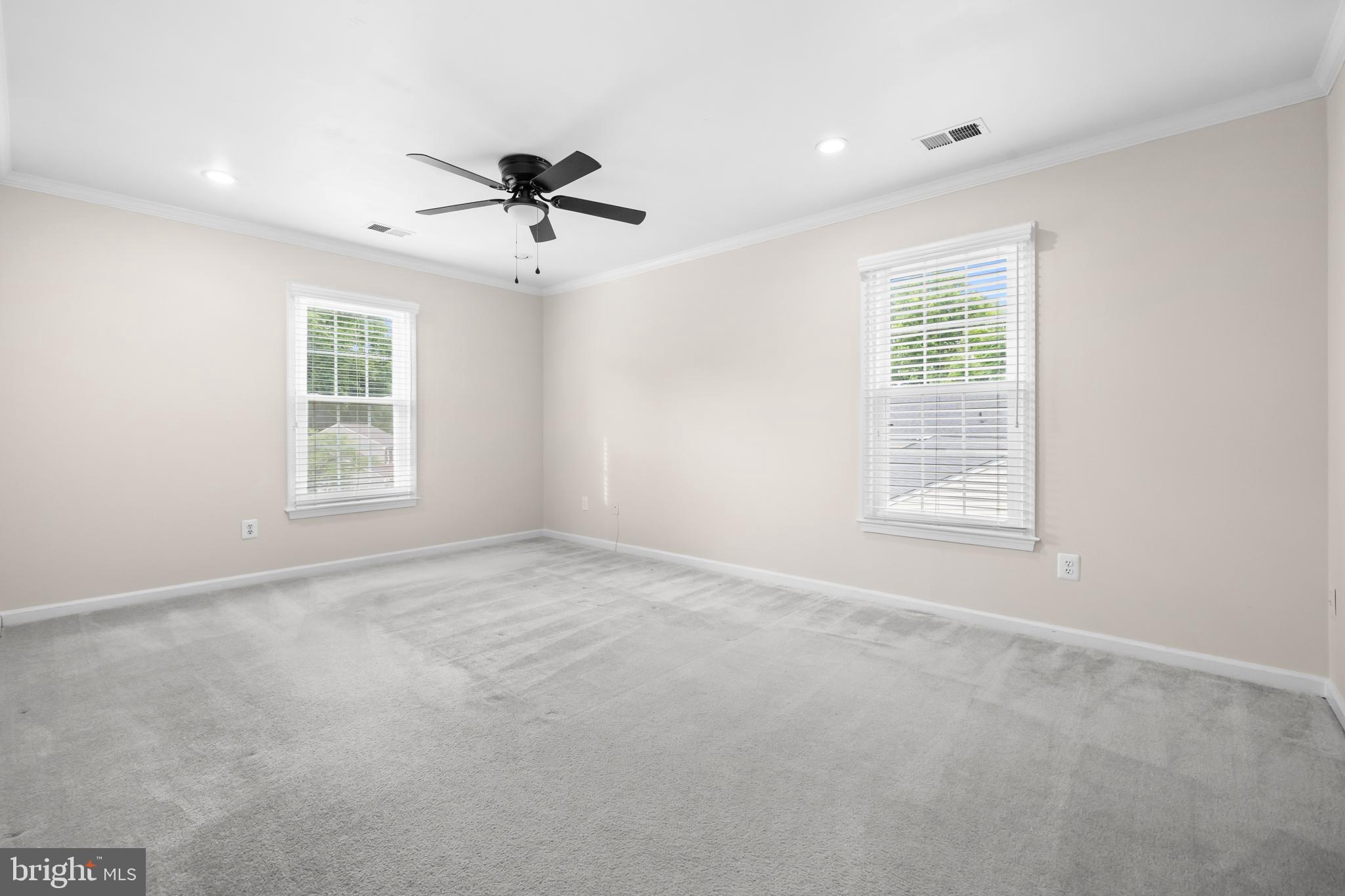 SOUTH RUN OAKS - Residential