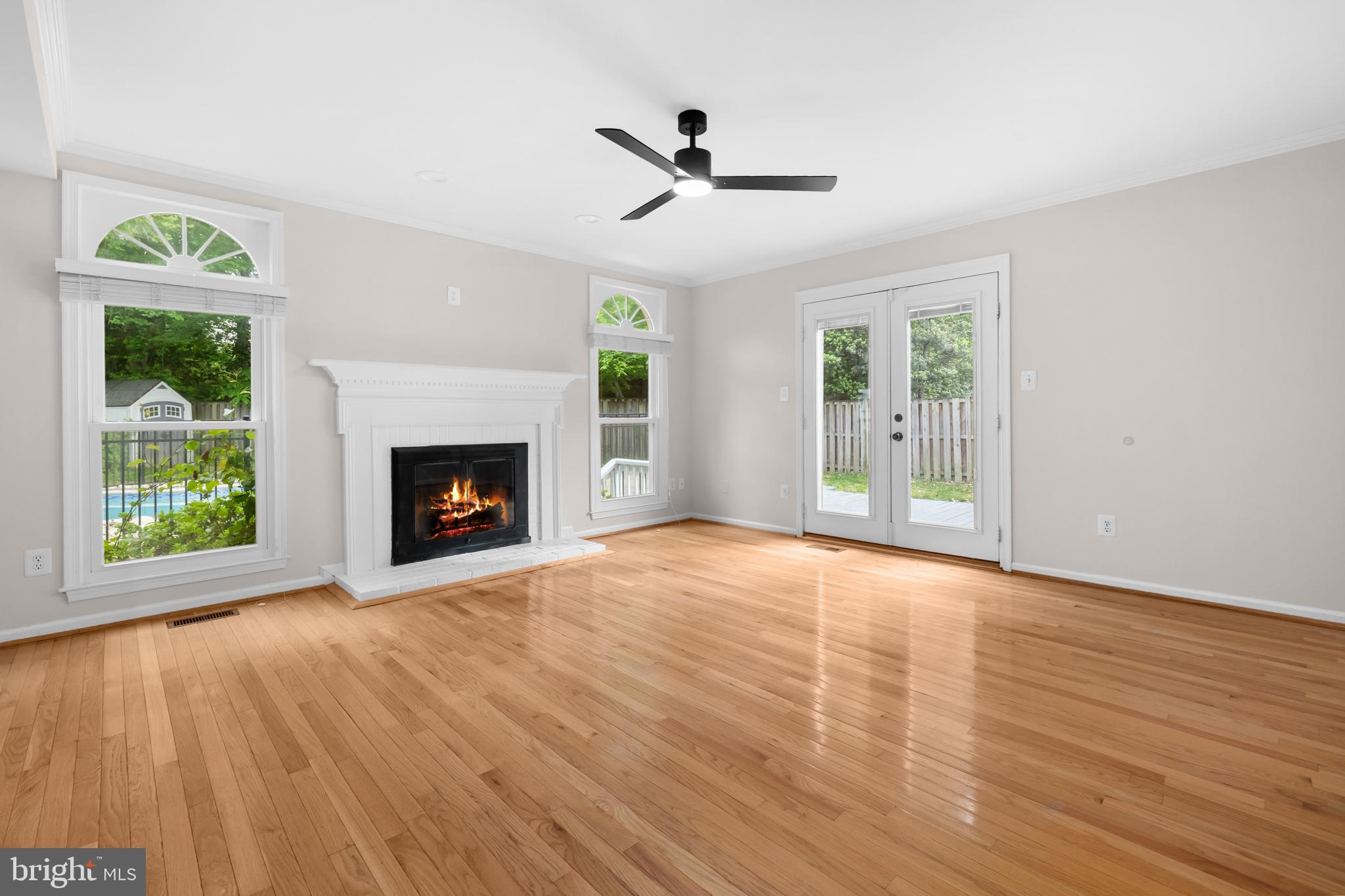 SOUTH RUN OAKS - Residential