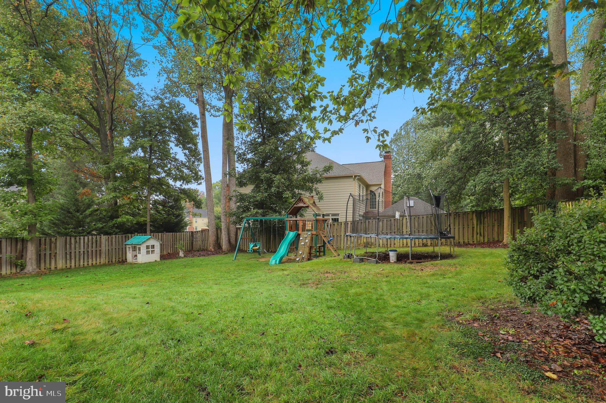 SOUTH RUN OAKS - Residential