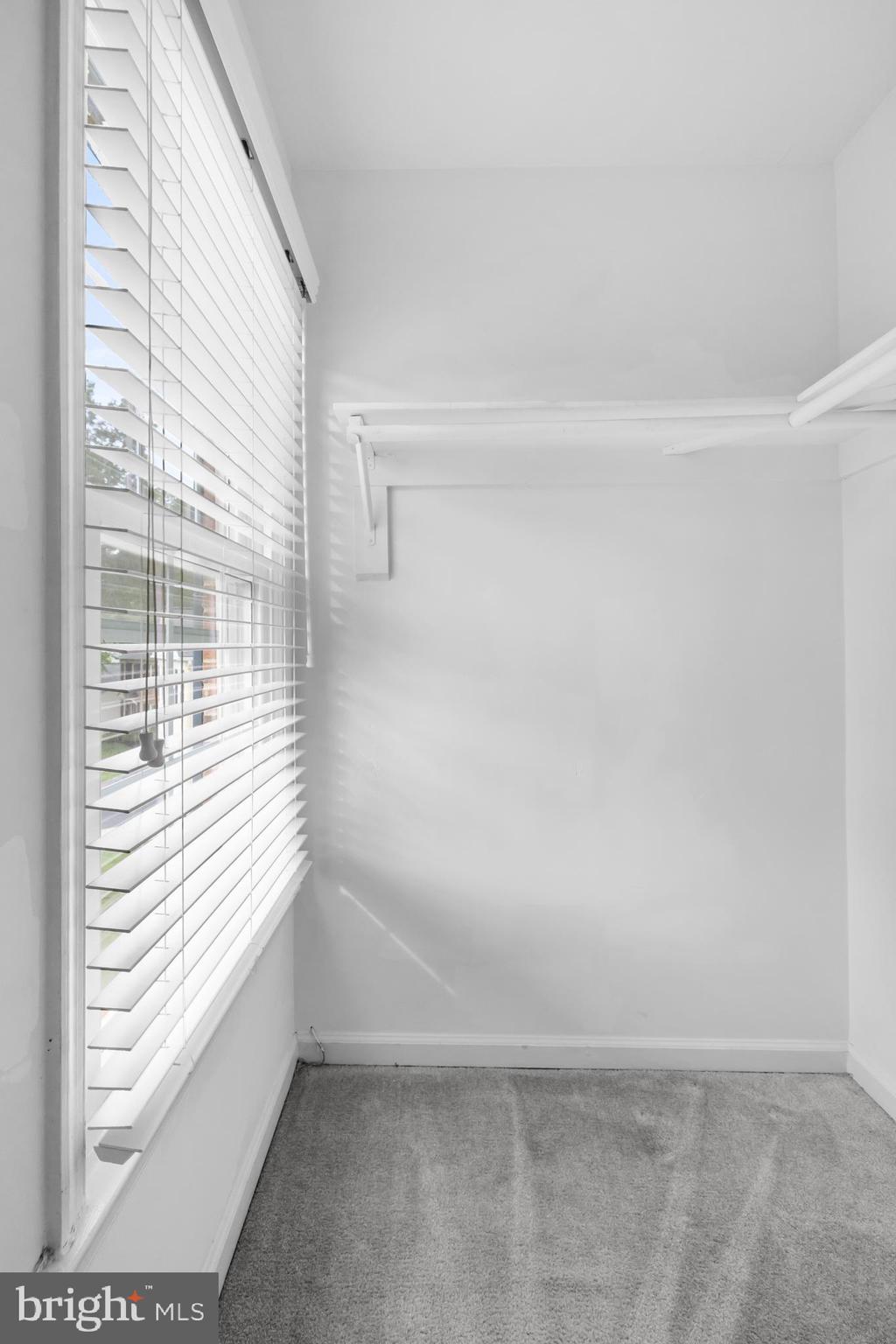 SOUTH RUN OAKS - Residential