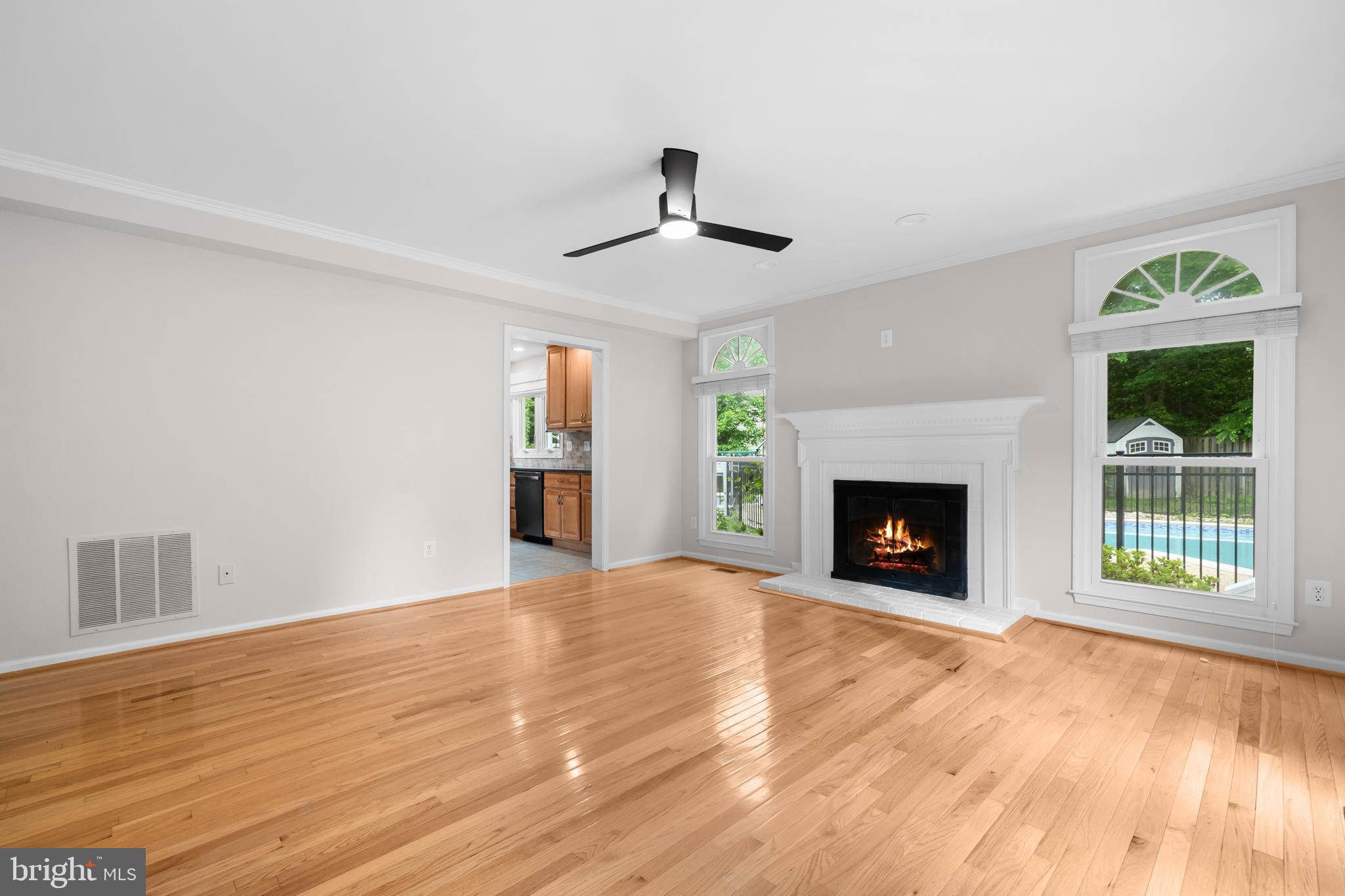 SOUTH RUN OAKS - Residential