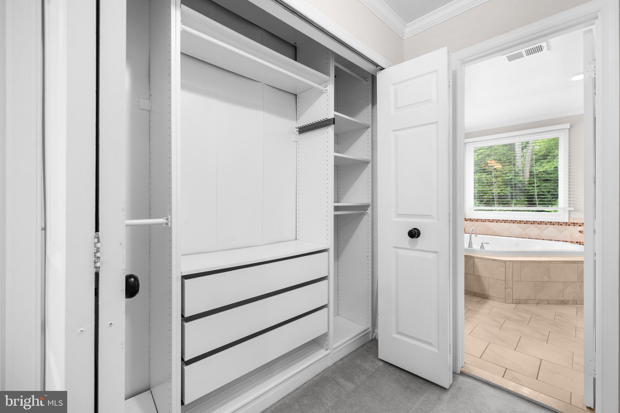 SOUTH RUN OAKS - Residential