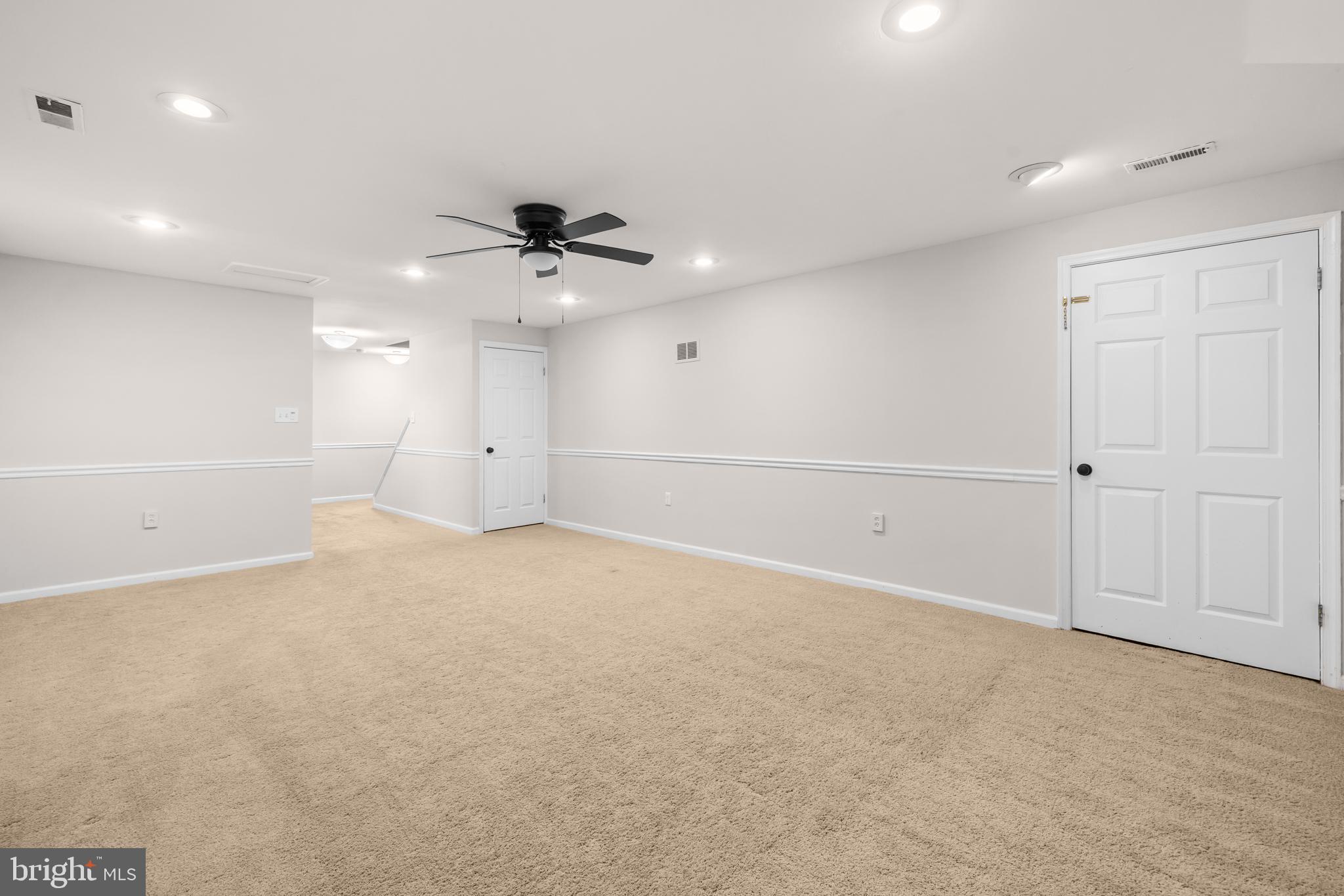 SOUTH RUN OAKS - Residential