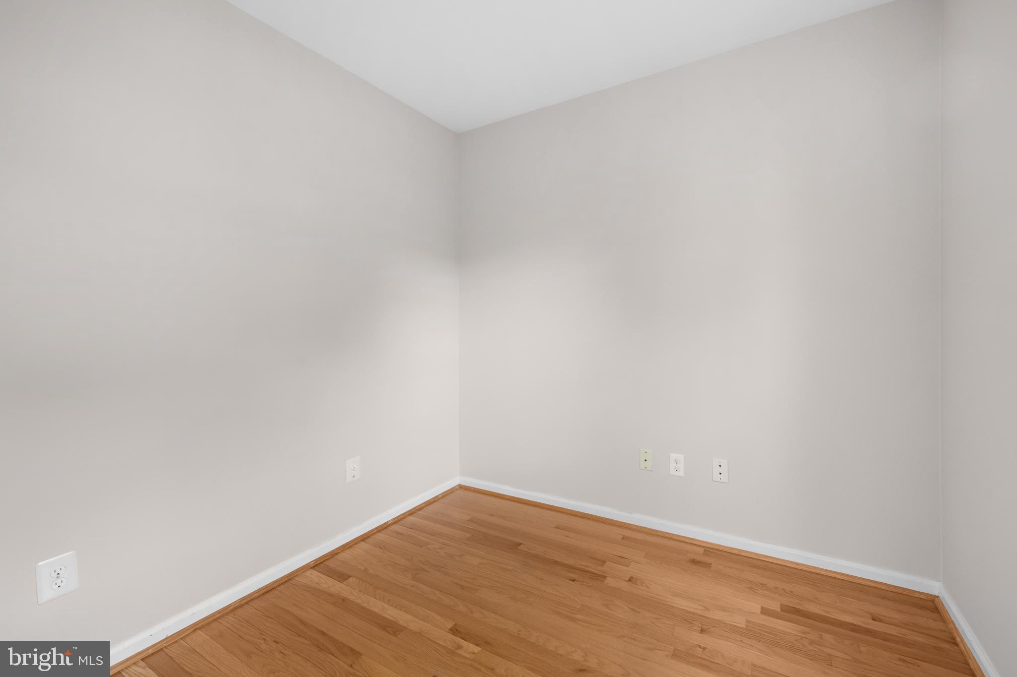 SOUTH RUN OAKS - Residential