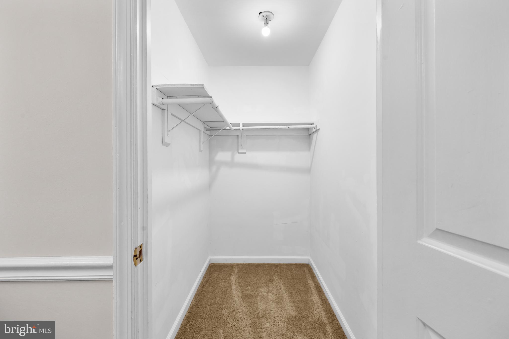 SOUTH RUN OAKS - Residential