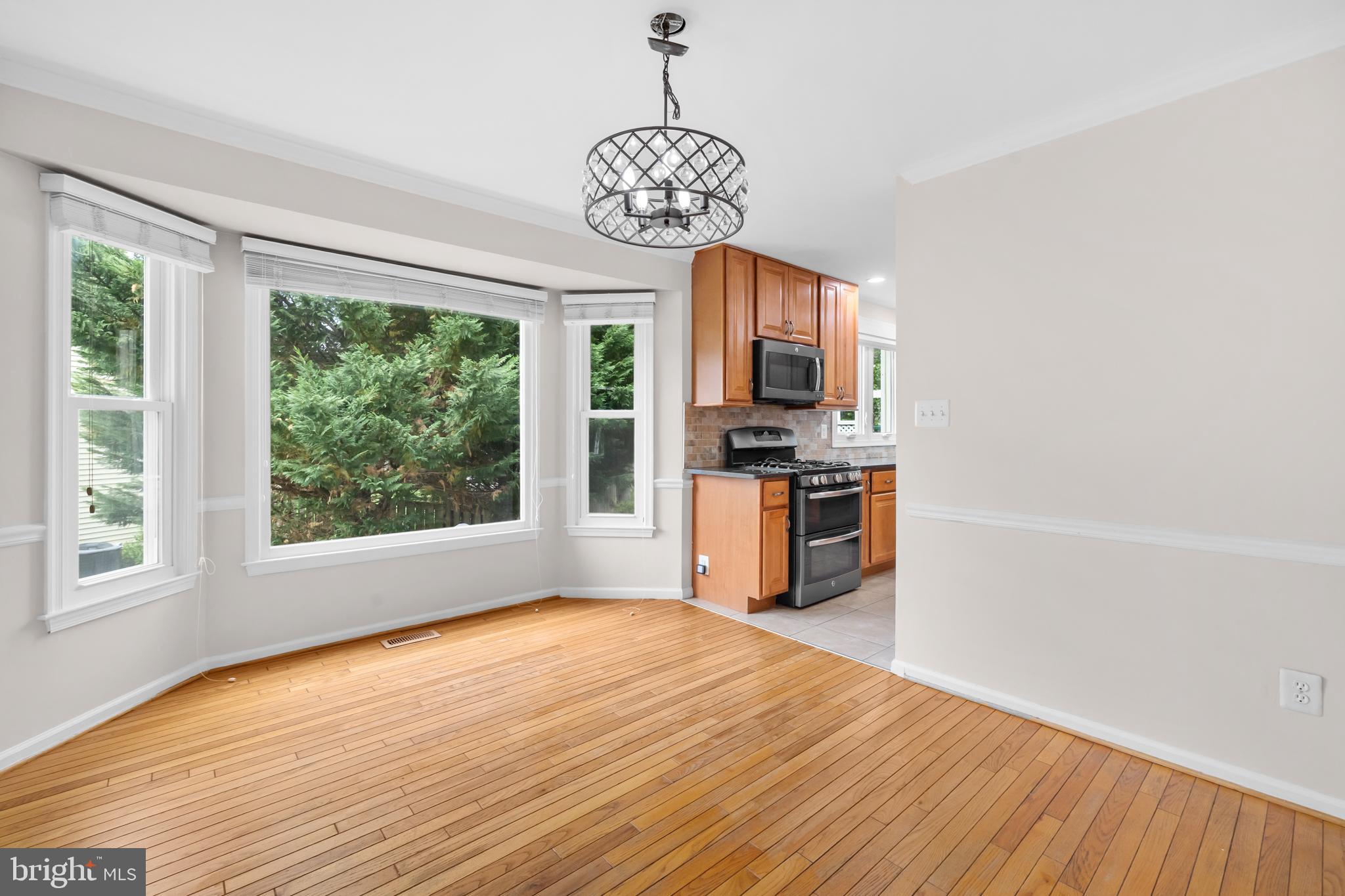 SOUTH RUN OAKS - Residential
