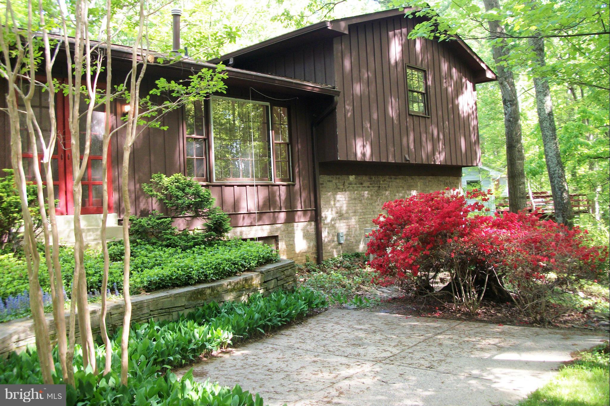 RESTON - Residential