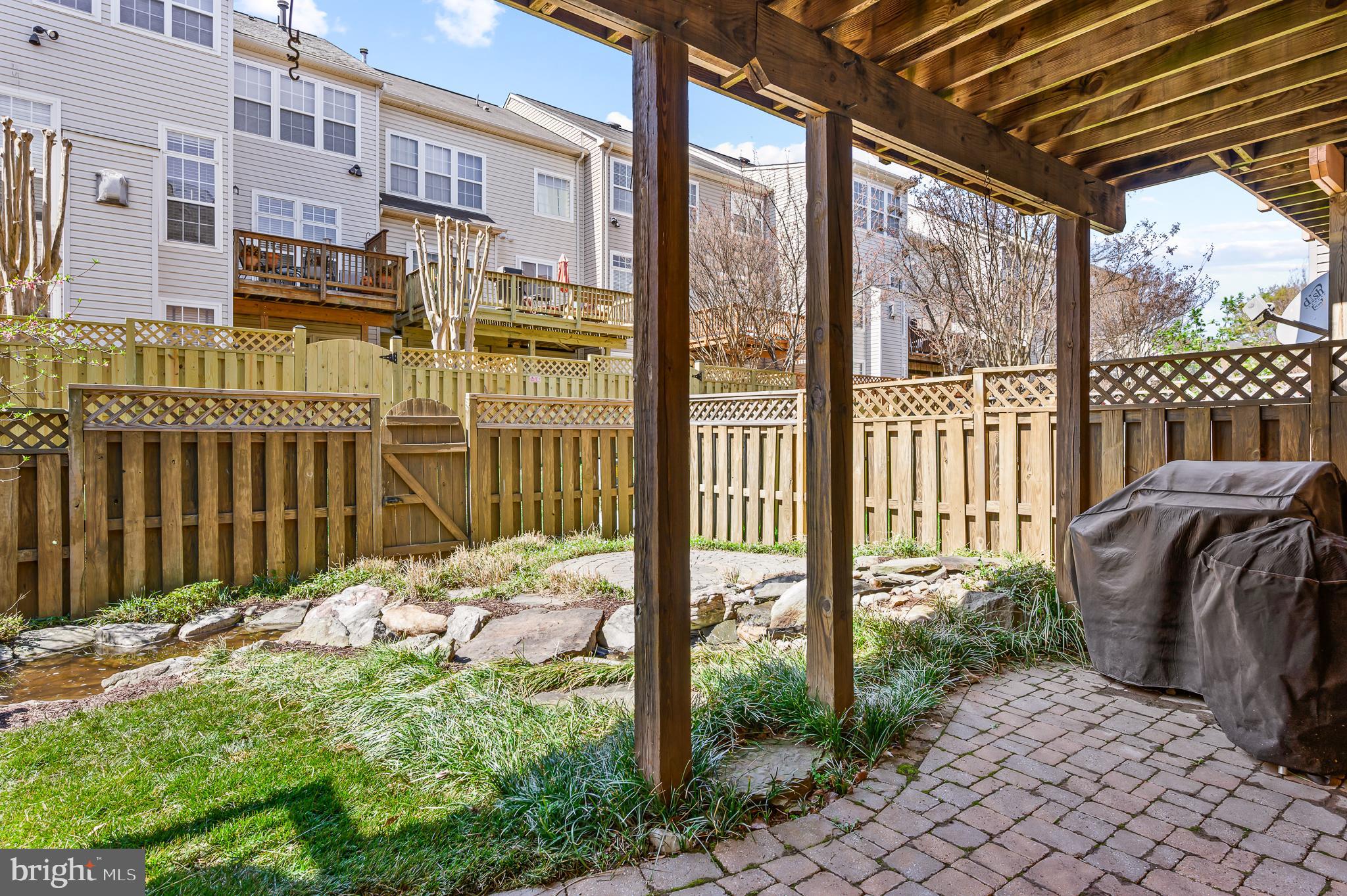 BROADLANDS SOUTH - Residential