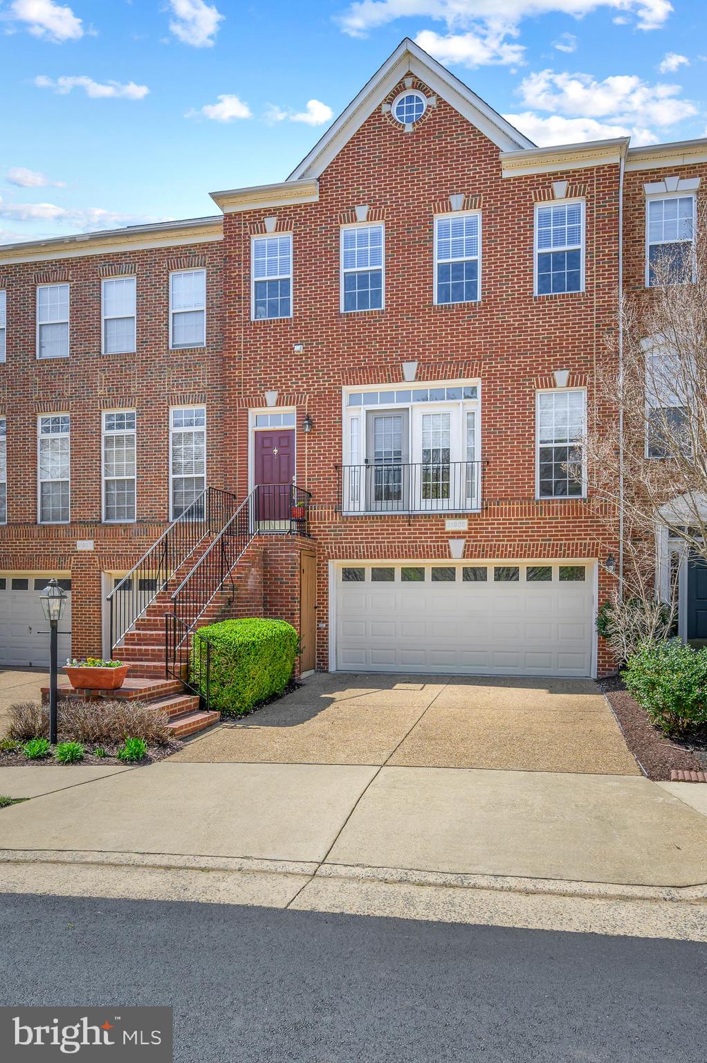 BROADLANDS SOUTH - Residential