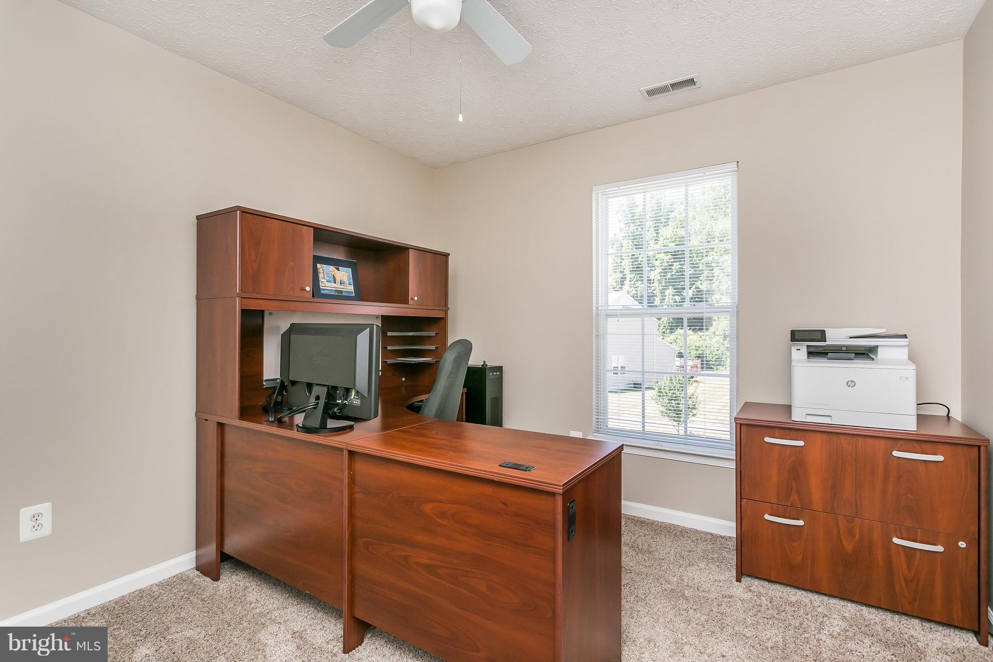 CONSTANT FRIENDSHIP - Residential