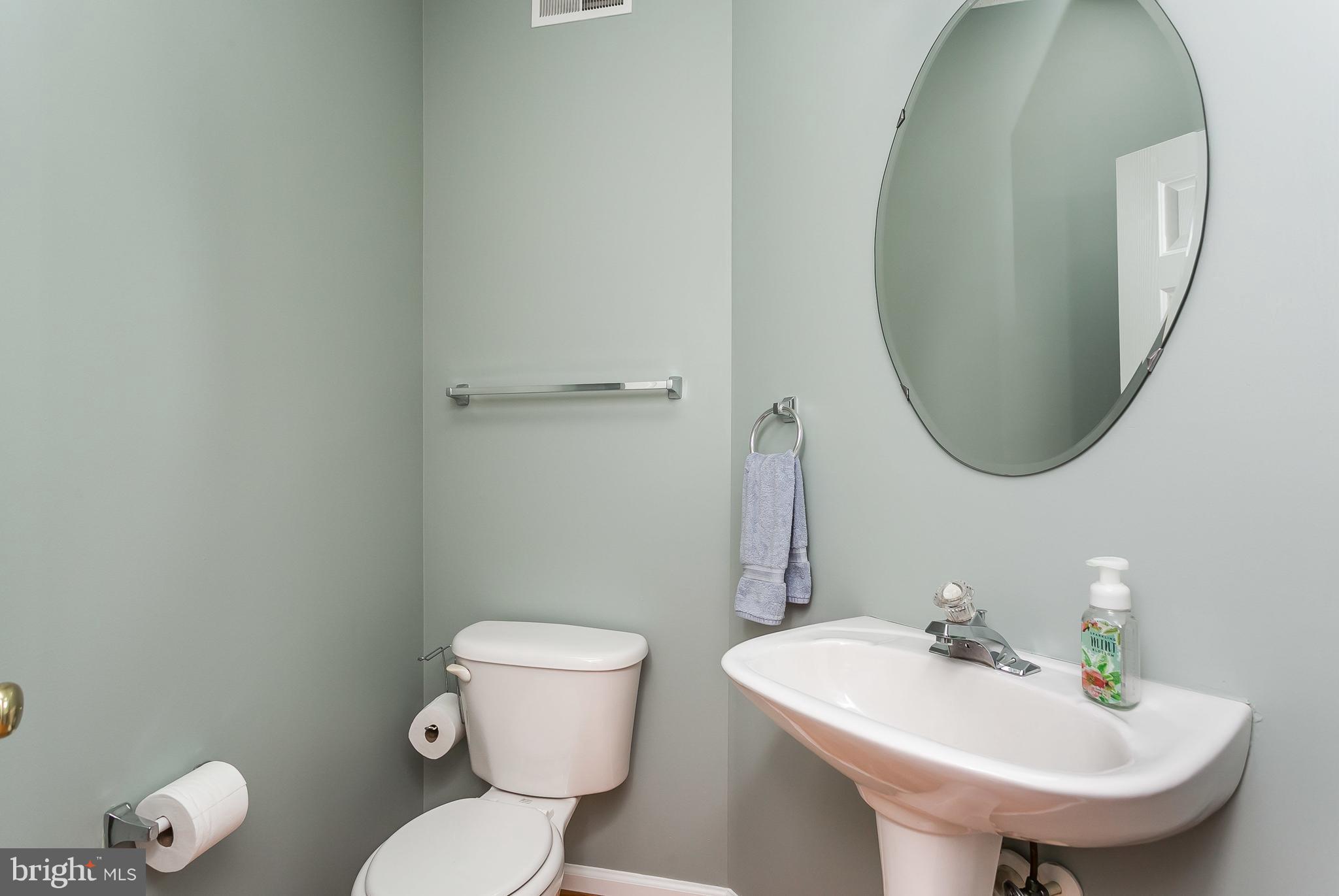 CONSTANT FRIENDSHIP - Residential