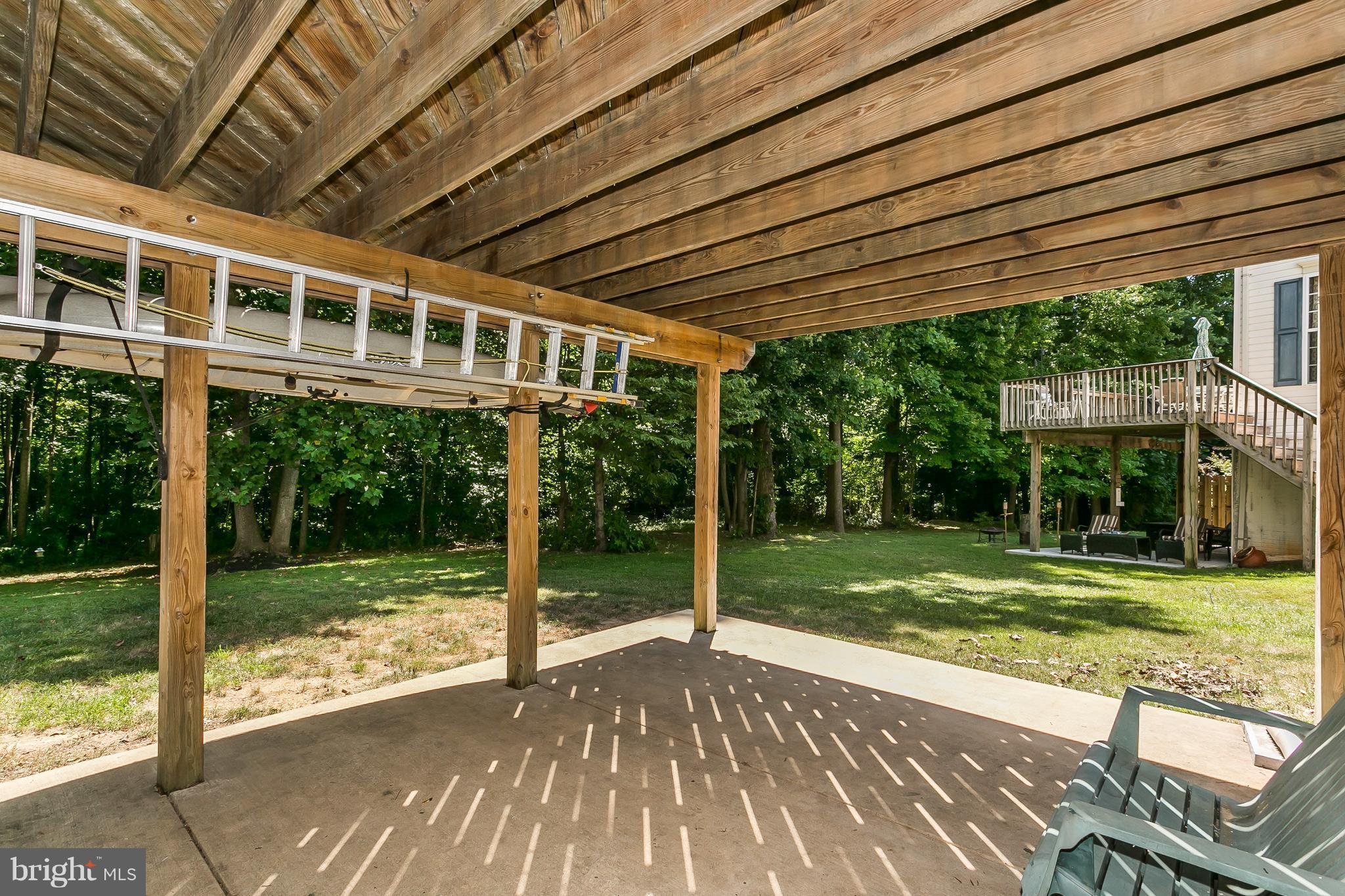 CONSTANT FRIENDSHIP - Residential